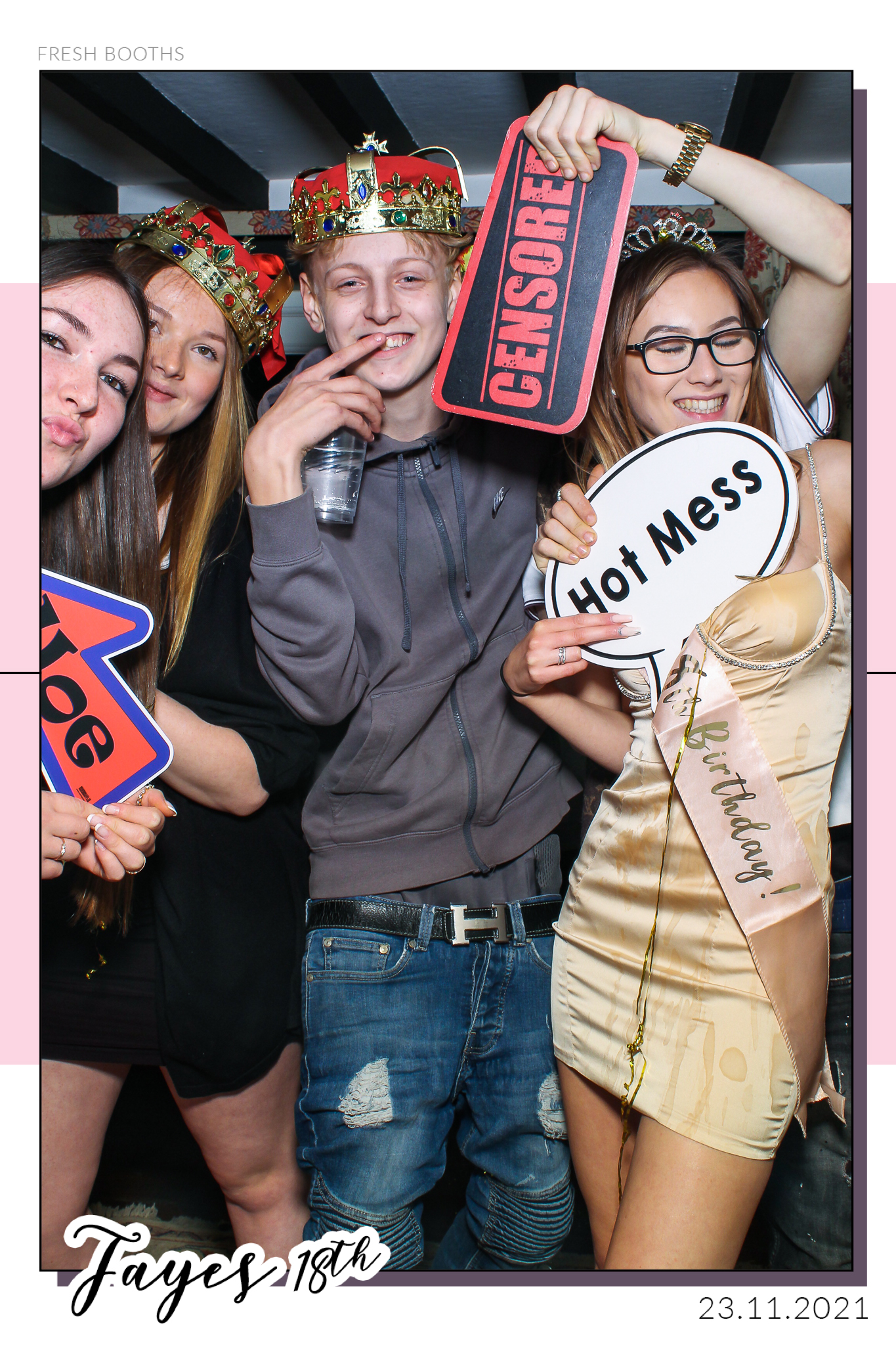 Fayes 18th - Selfie Mirror | View more photos from the event at gallery.freshbooths.com/u/FreshBooths/Fayes-18th-Selfie-Mirror