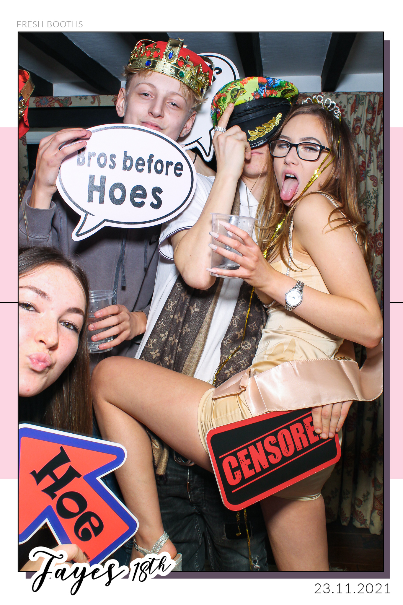 Fayes 18th - Selfie Mirror | View more photos from the event at gallery.freshbooths.com/u/FreshBooths/Fayes-18th-Selfie-Mirror