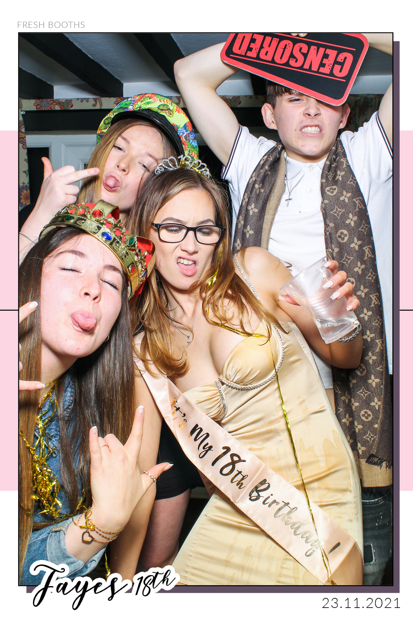 Fayes 18th - Selfie Mirror | View more photos from the event at gallery.freshbooths.com/u/FreshBooths/Fayes-18th-Selfie-Mirror