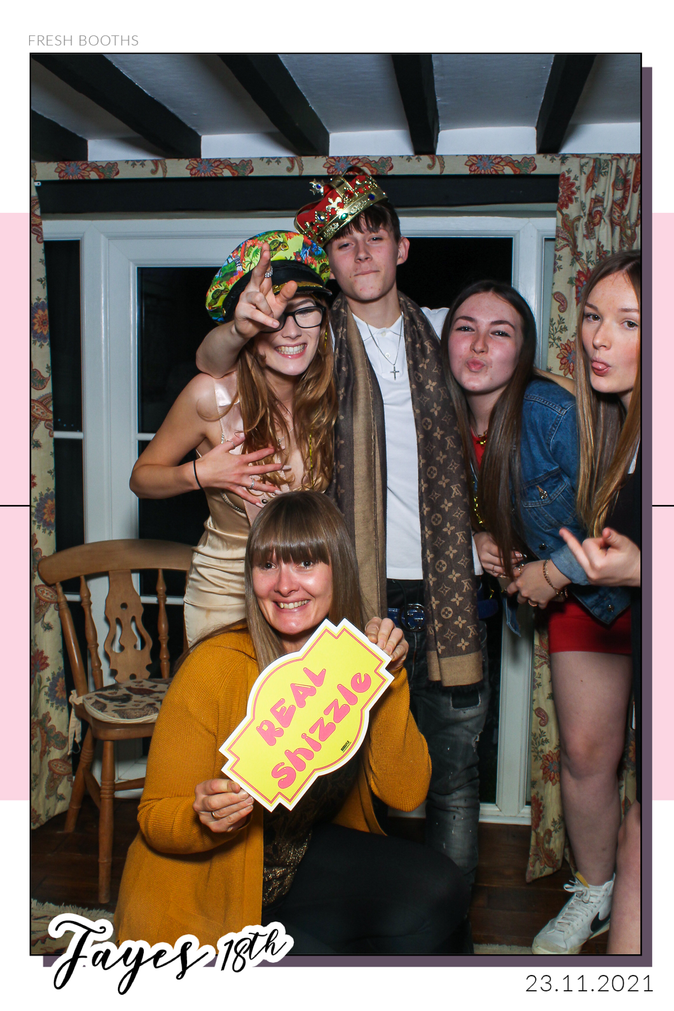 Fayes 18th - Selfie Mirror | View more photos from the event at gallery.freshbooths.com/u/FreshBooths/Fayes-18th-Selfie-Mirror