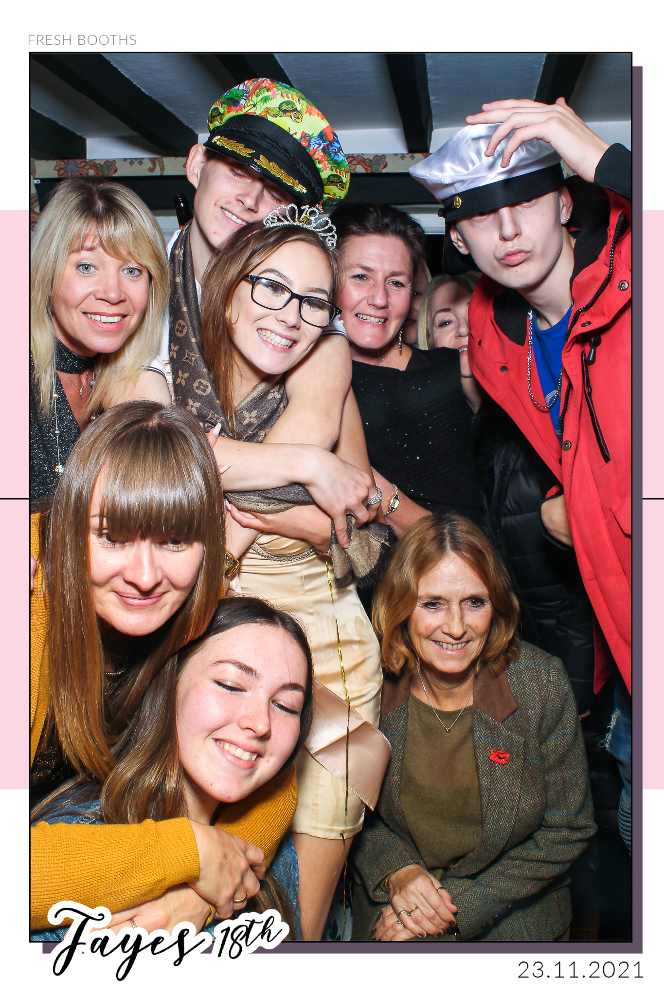 Fayes 18th - Selfie Mirror | View more photos from the event at gallery.freshbooths.com/u/FreshBooths/Fayes-18th-Selfie-Mirror