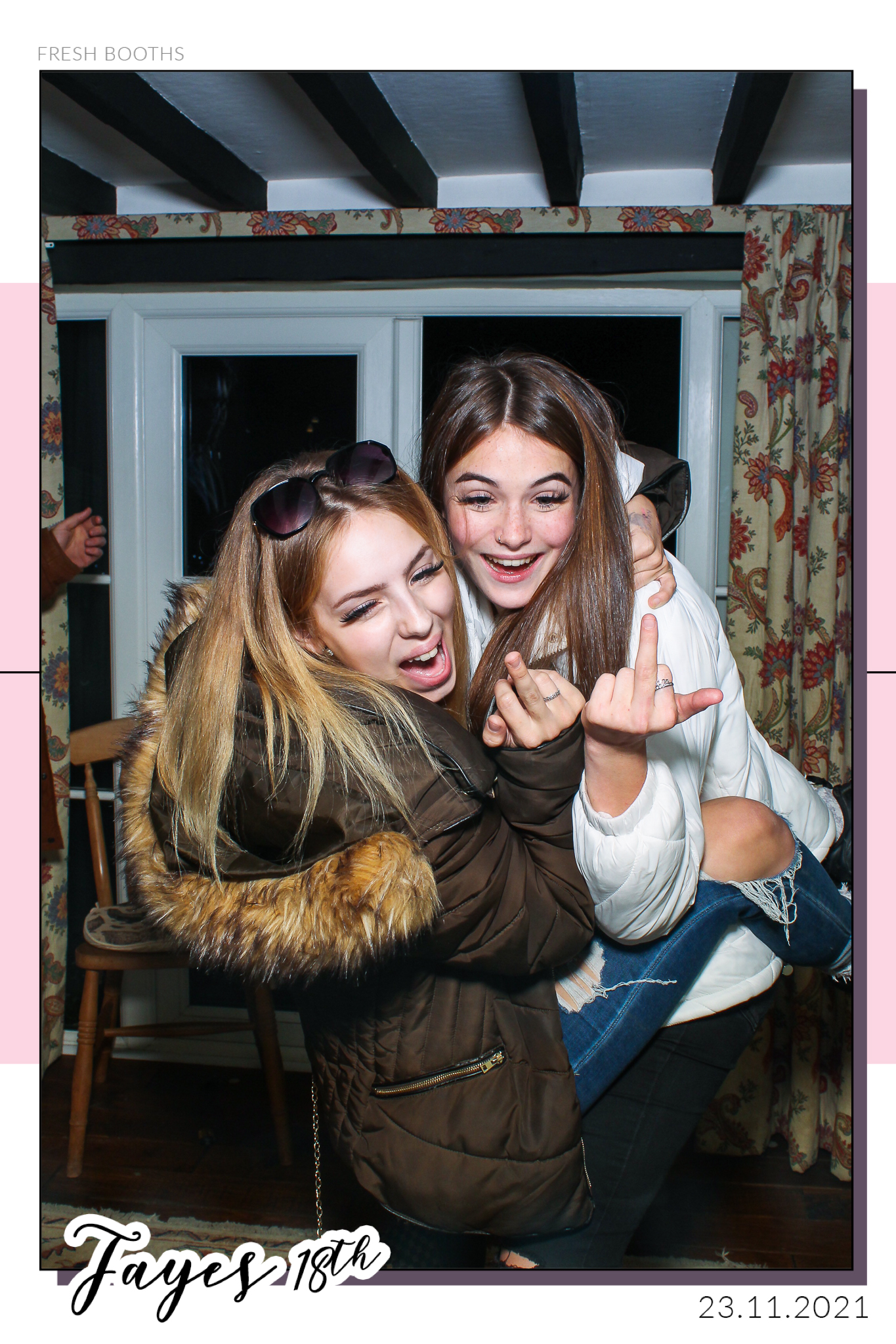 Fayes 18th - Selfie Mirror | View more photos from the event at gallery.freshbooths.com/u/FreshBooths/Fayes-18th-Selfie-Mirror