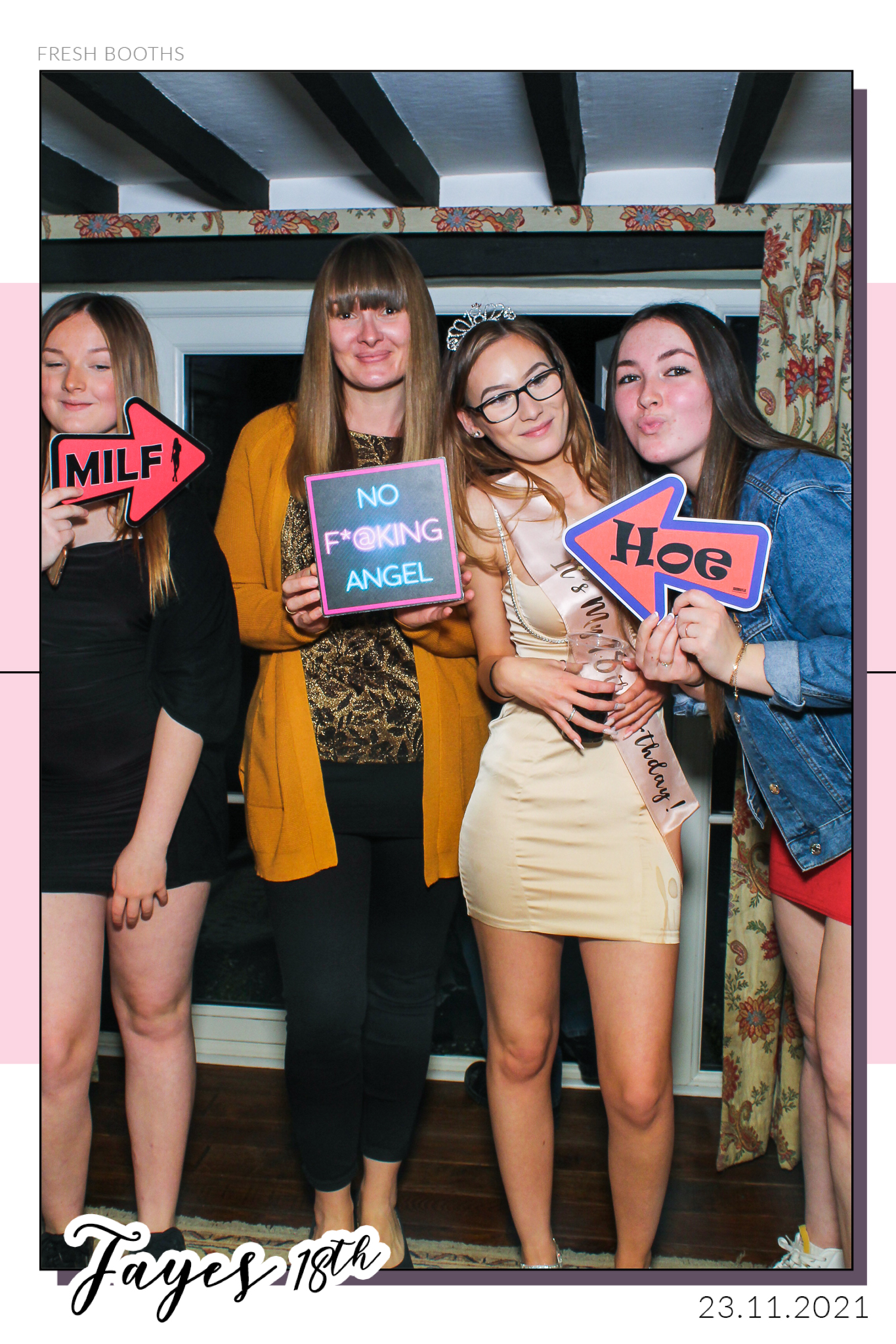 Fayes 18th - Selfie Mirror | View more photos from the event at gallery.freshbooths.com/u/FreshBooths/Fayes-18th-Selfie-Mirror