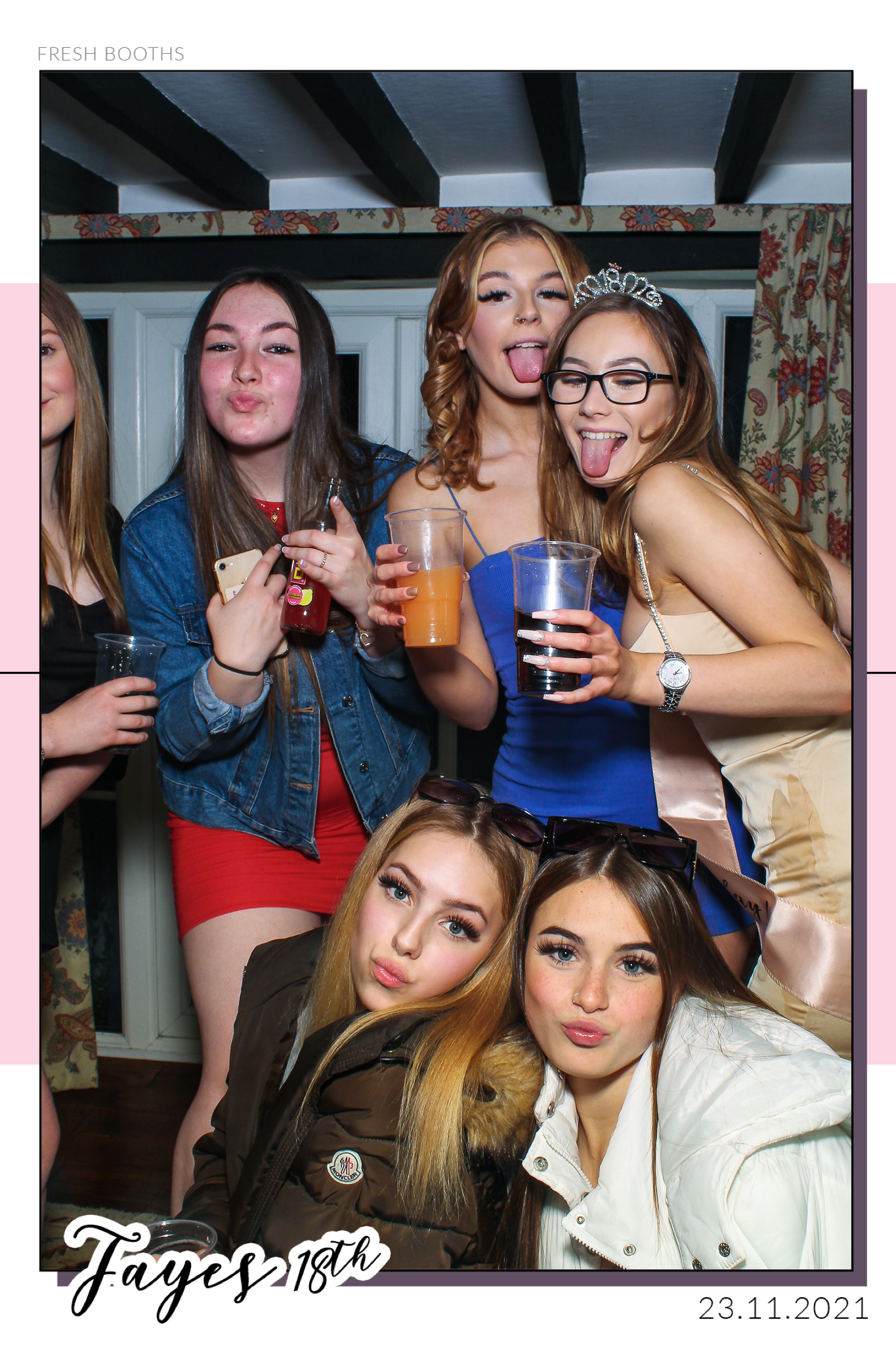 Fayes 18th - Selfie Mirror | View more photos from the event at gallery.freshbooths.com/u/FreshBooths/Fayes-18th-Selfie-Mirror