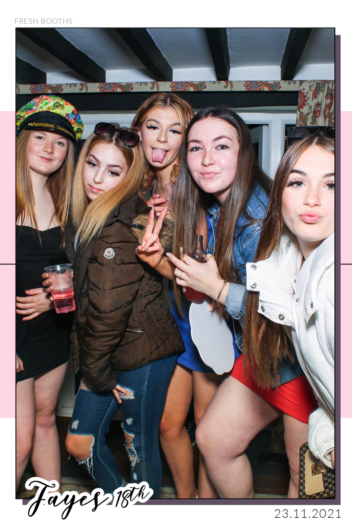 Fayes 18th - Selfie Mirror | View more photos from the event at gallery.freshbooths.com/u/FreshBooths/Fayes-18th-Selfie-Mirror