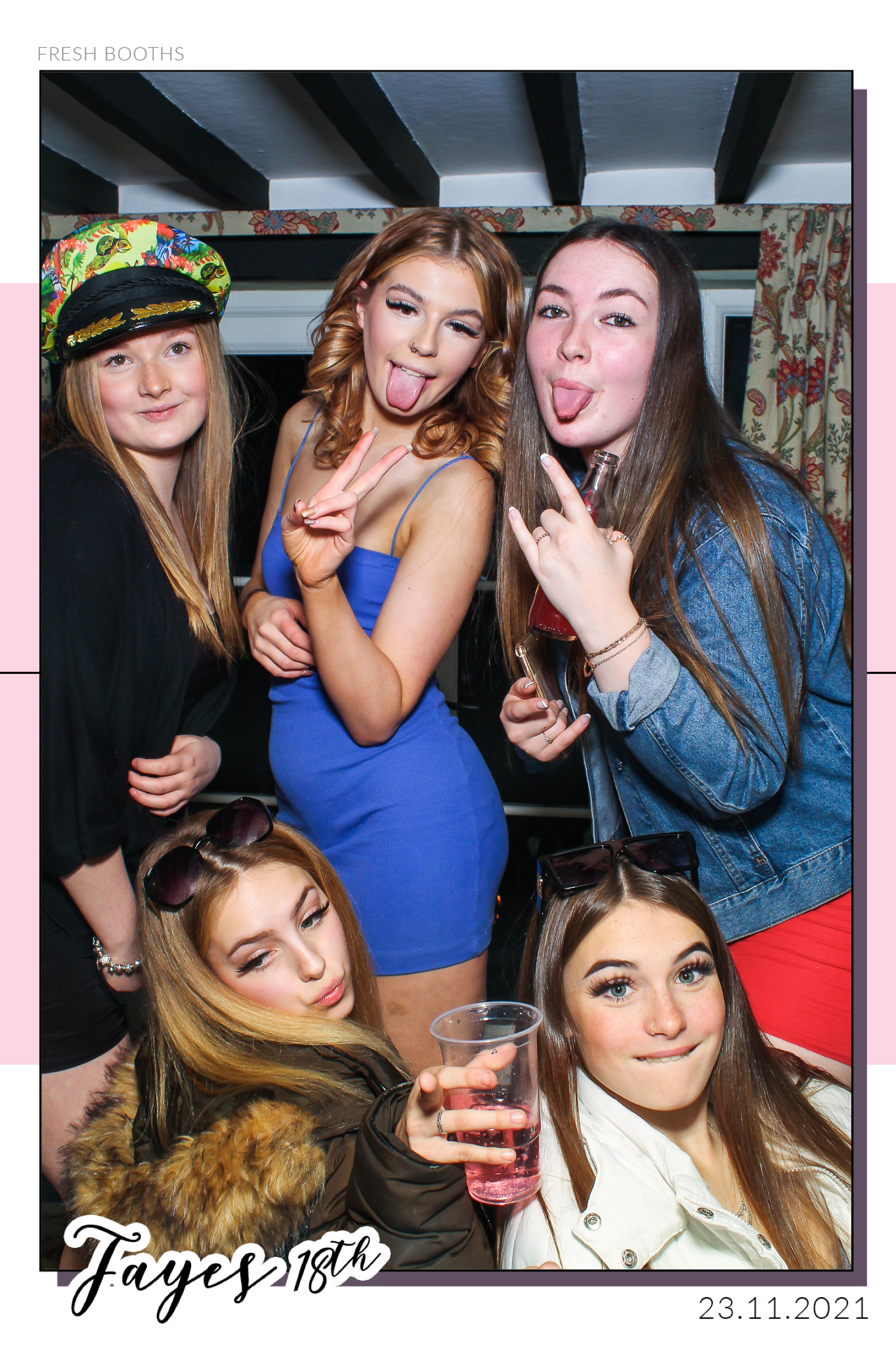 Fayes 18th - Selfie Mirror | View more photos from the event at gallery.freshbooths.com/u/FreshBooths/Fayes-18th-Selfie-Mirror