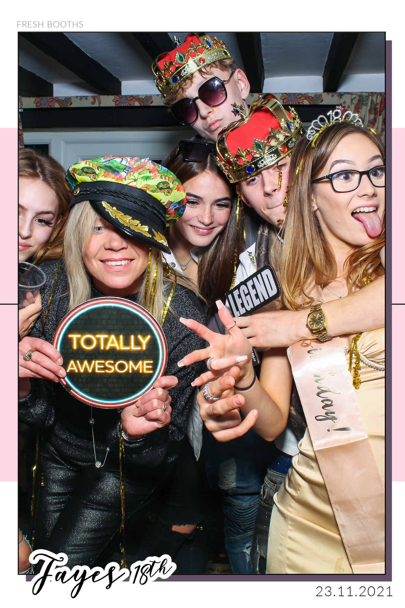 Fayes 18th - Selfie Mirror | View more photos from the event at gallery.freshbooths.com/u/FreshBooths/Fayes-18th-Selfie-Mirror