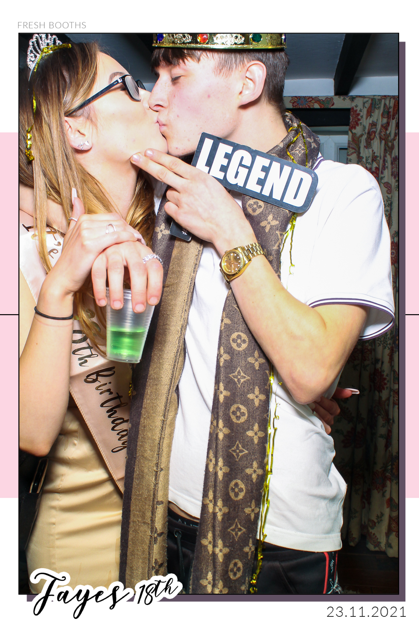Fayes 18th - Selfie Mirror | View more photos from the event at gallery.freshbooths.com/u/FreshBooths/Fayes-18th-Selfie-Mirror