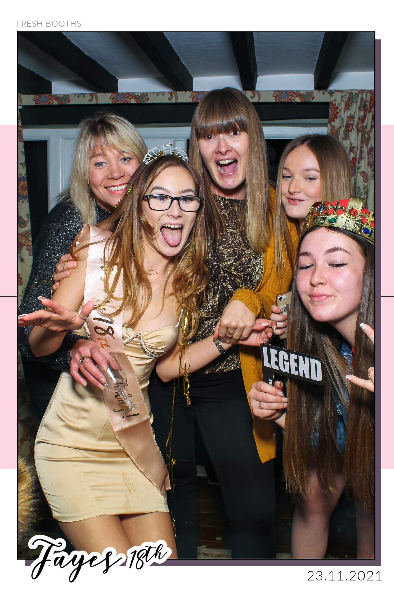 Fayes 18th - Selfie Mirror | View more photos from the event at gallery.freshbooths.com/u/FreshBooths/Fayes-18th-Selfie-Mirror