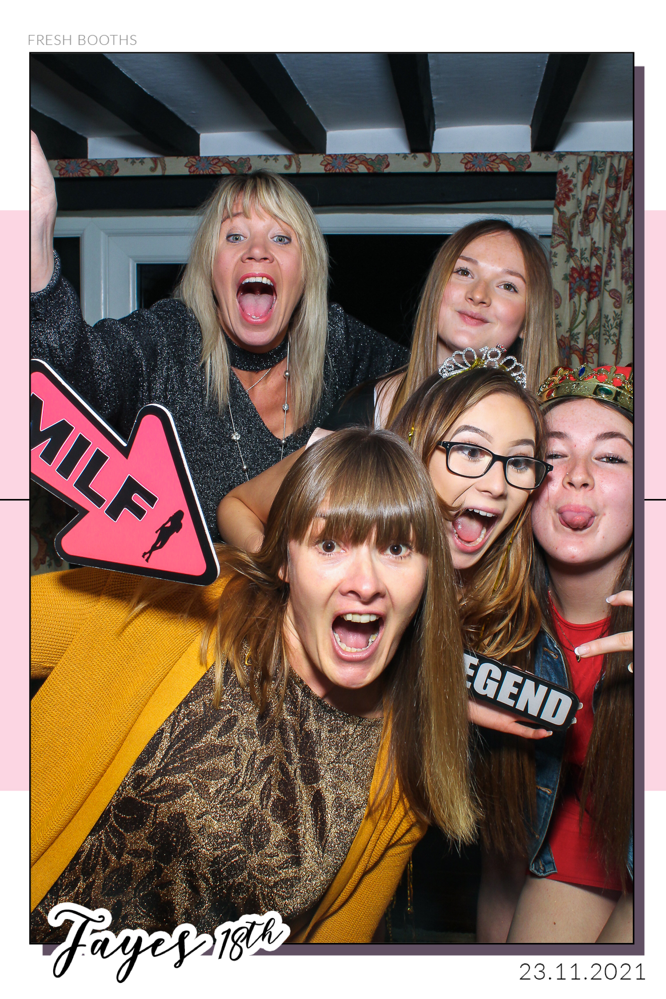 Fayes 18th - Selfie Mirror | View more photos from the event at gallery.freshbooths.com/u/FreshBooths/Fayes-18th-Selfie-Mirror