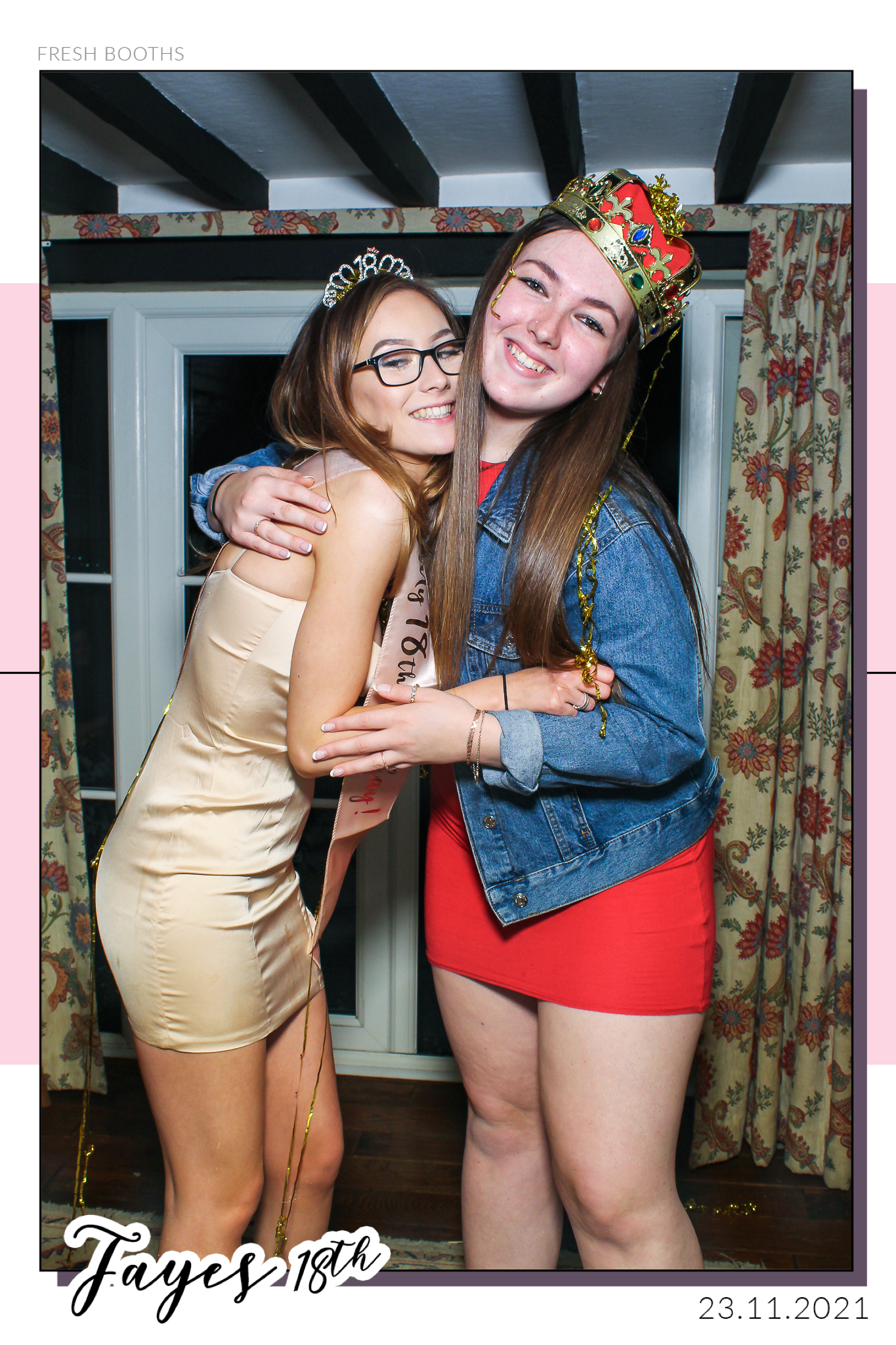 Fayes 18th - Selfie Mirror | View more photos from the event at gallery.freshbooths.com/u/FreshBooths/Fayes-18th-Selfie-Mirror
