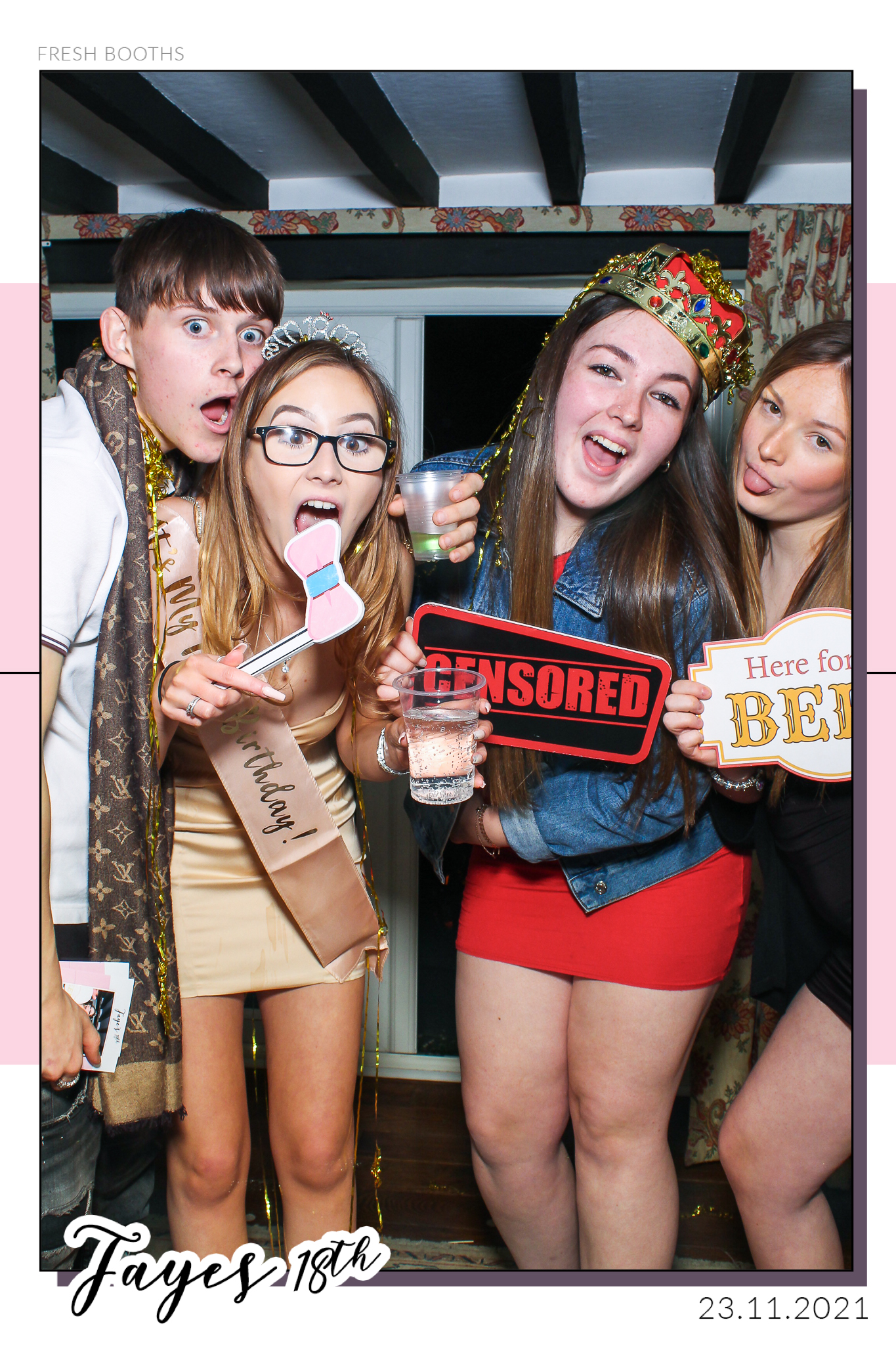 Fayes 18th - Selfie Mirror | View more photos from the event at gallery.freshbooths.com/u/FreshBooths/Fayes-18th-Selfie-Mirror