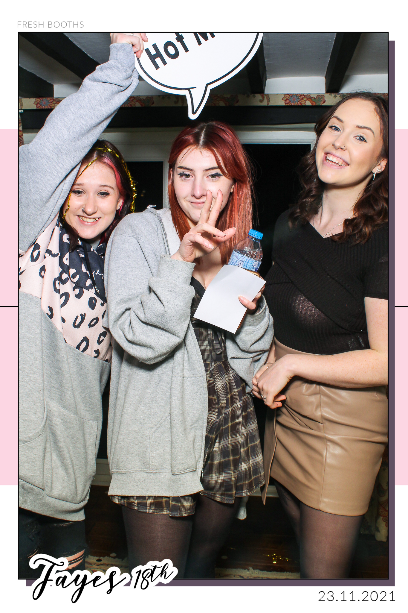 Fayes 18th - Selfie Mirror | View more photos from the event at gallery.freshbooths.com/u/FreshBooths/Fayes-18th-Selfie-Mirror