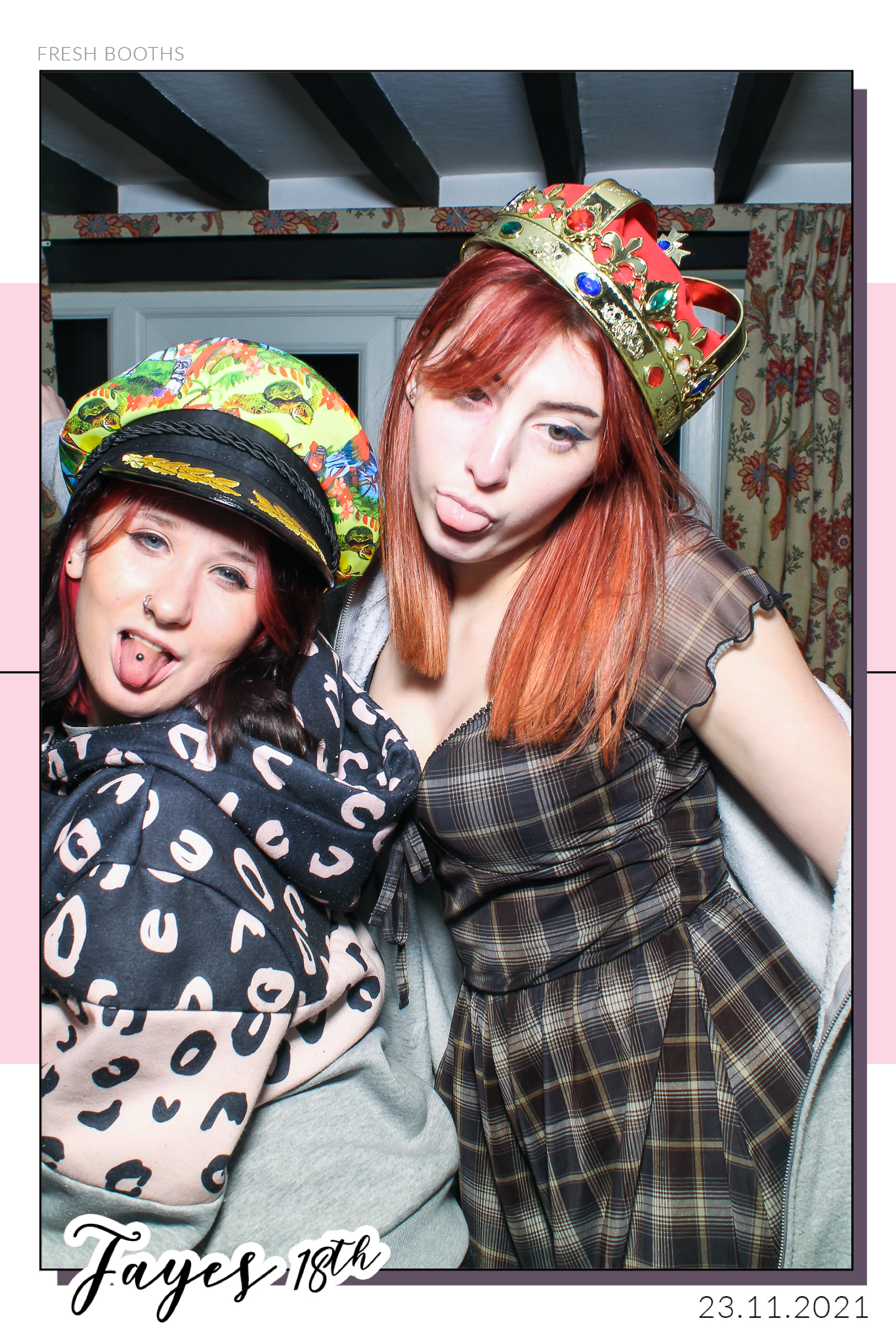 Fayes 18th - Selfie Mirror | View more photos from the event at gallery.freshbooths.com/u/FreshBooths/Fayes-18th-Selfie-Mirror