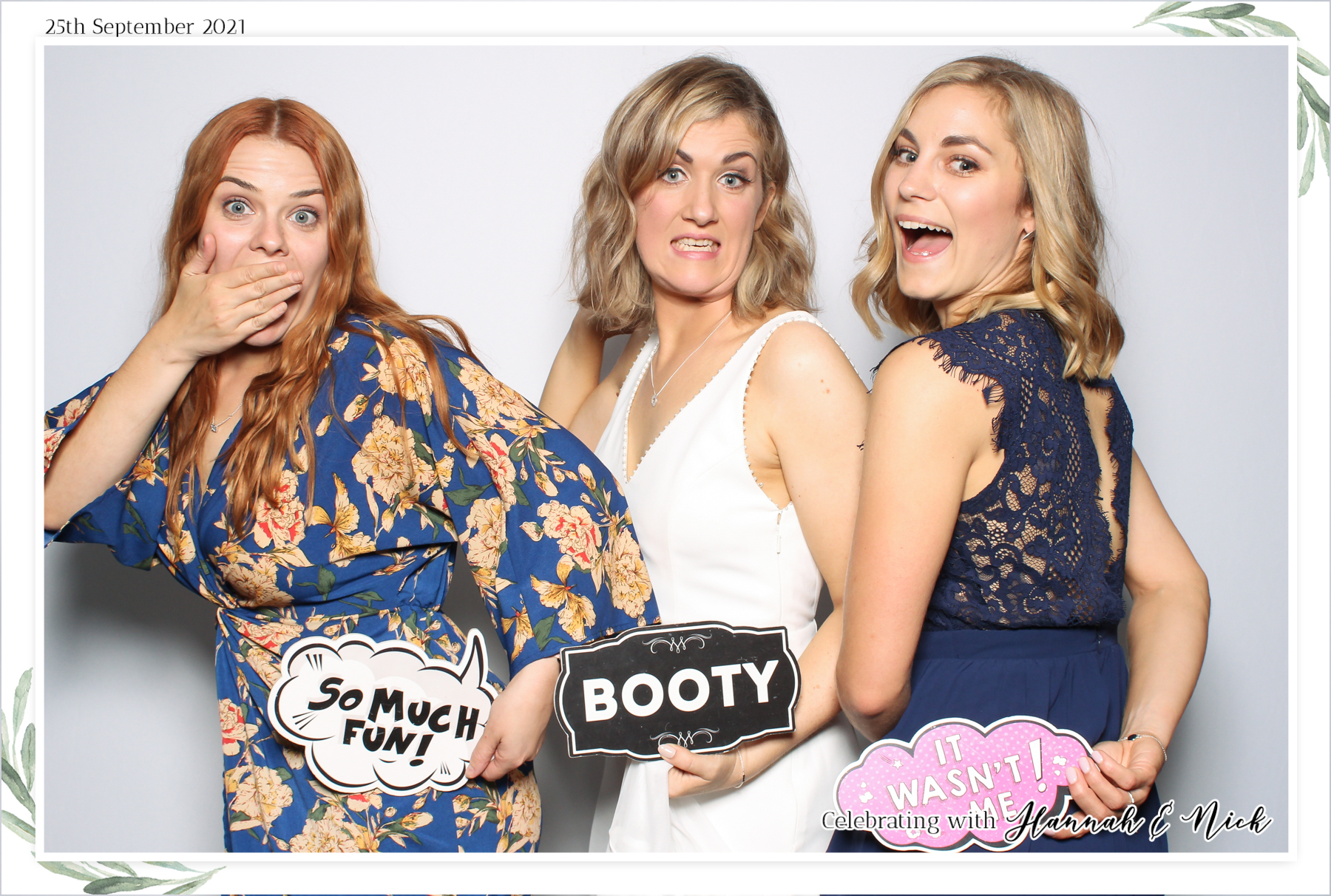 Hannah & Nicks Wedding - Classic Open Booth | View more photos from the event at gallery.freshbooths.com/u/FreshBooths/Hannah-Nicks-Wedding-Classic-Open-Booth