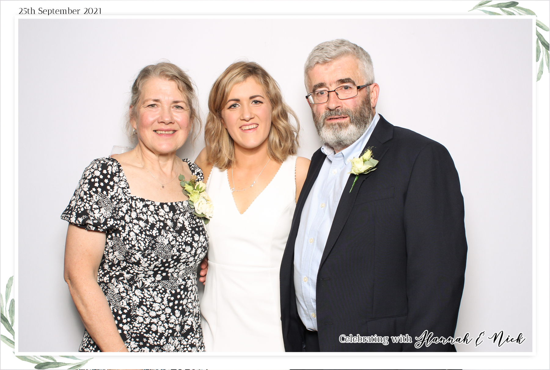 Hannah & Nicks Wedding - Classic Open Booth | View more photos from the event at gallery.freshbooths.com/u/FreshBooths/Hannah-Nicks-Wedding-Classic-Open-Booth
