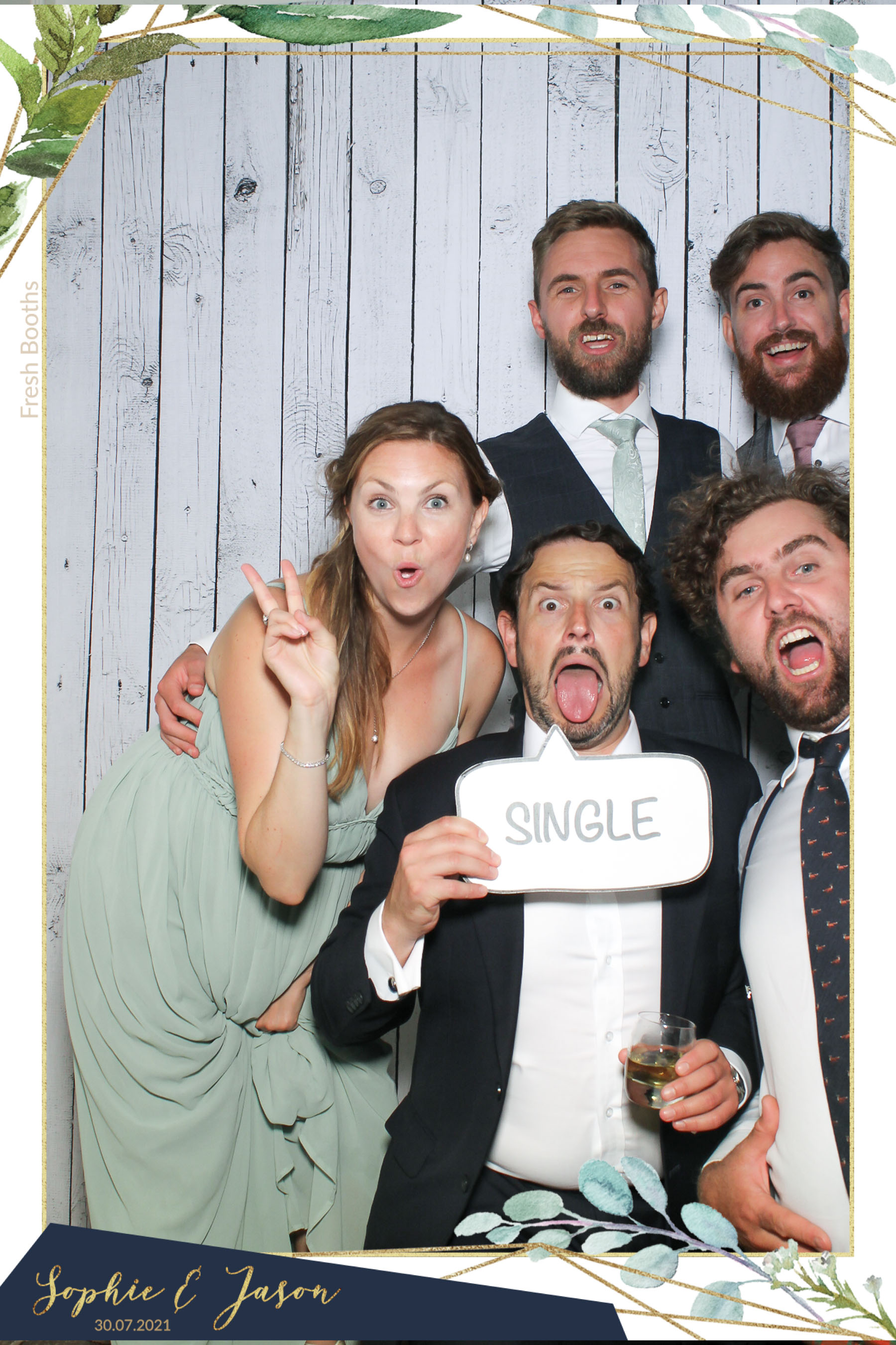 Jason and Sophie Wedding - Selfie Mirror | View more photos from the event at gallery.freshbooths.com/u/FreshBooths/Jason-and-Sophie-Wedding-Selfie-Mirror