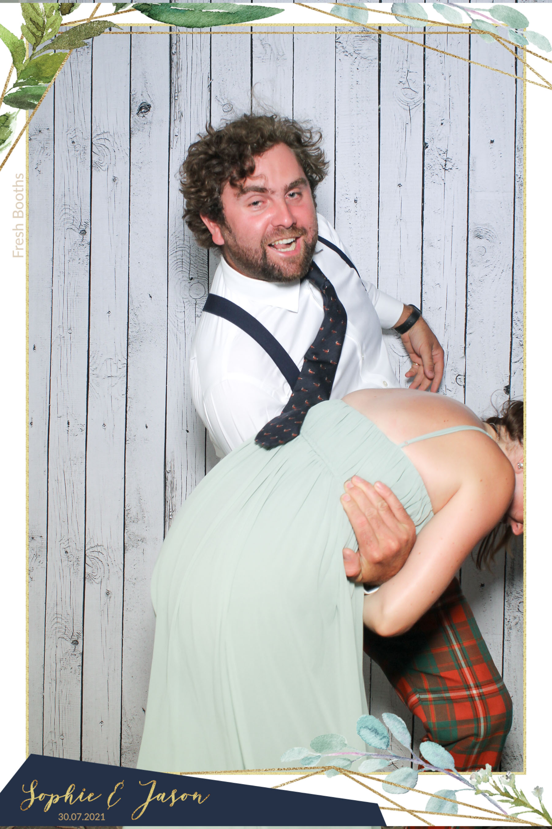 Jason and Sophie Wedding - Selfie Mirror | View more photos from the event at gallery.freshbooths.com/u/FreshBooths/Jason-and-Sophie-Wedding-Selfie-Mirror