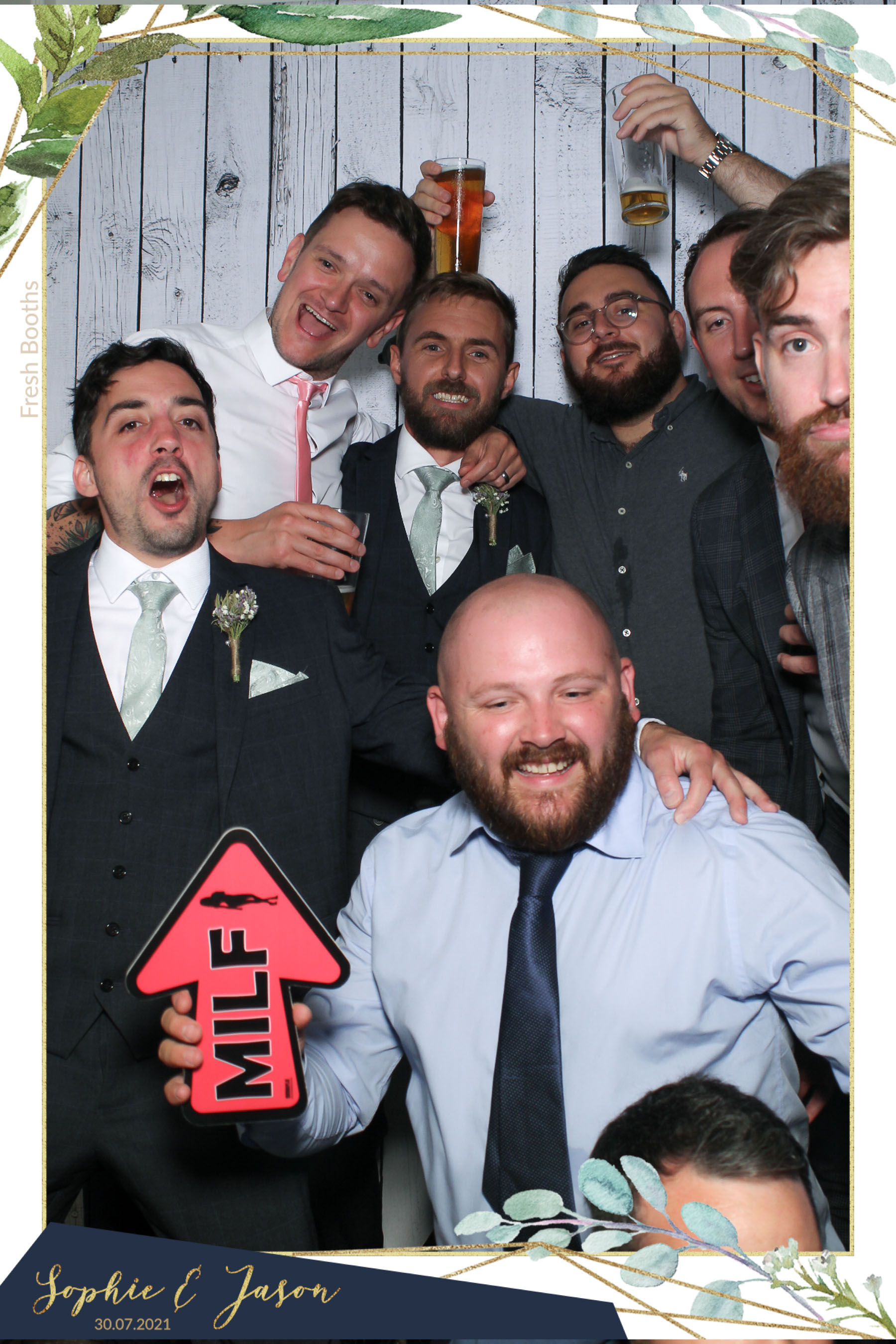 Jason and Sophie Wedding - Selfie Mirror | View more photos from the event at gallery.freshbooths.com/u/FreshBooths/Jason-and-Sophie-Wedding-Selfie-Mirror