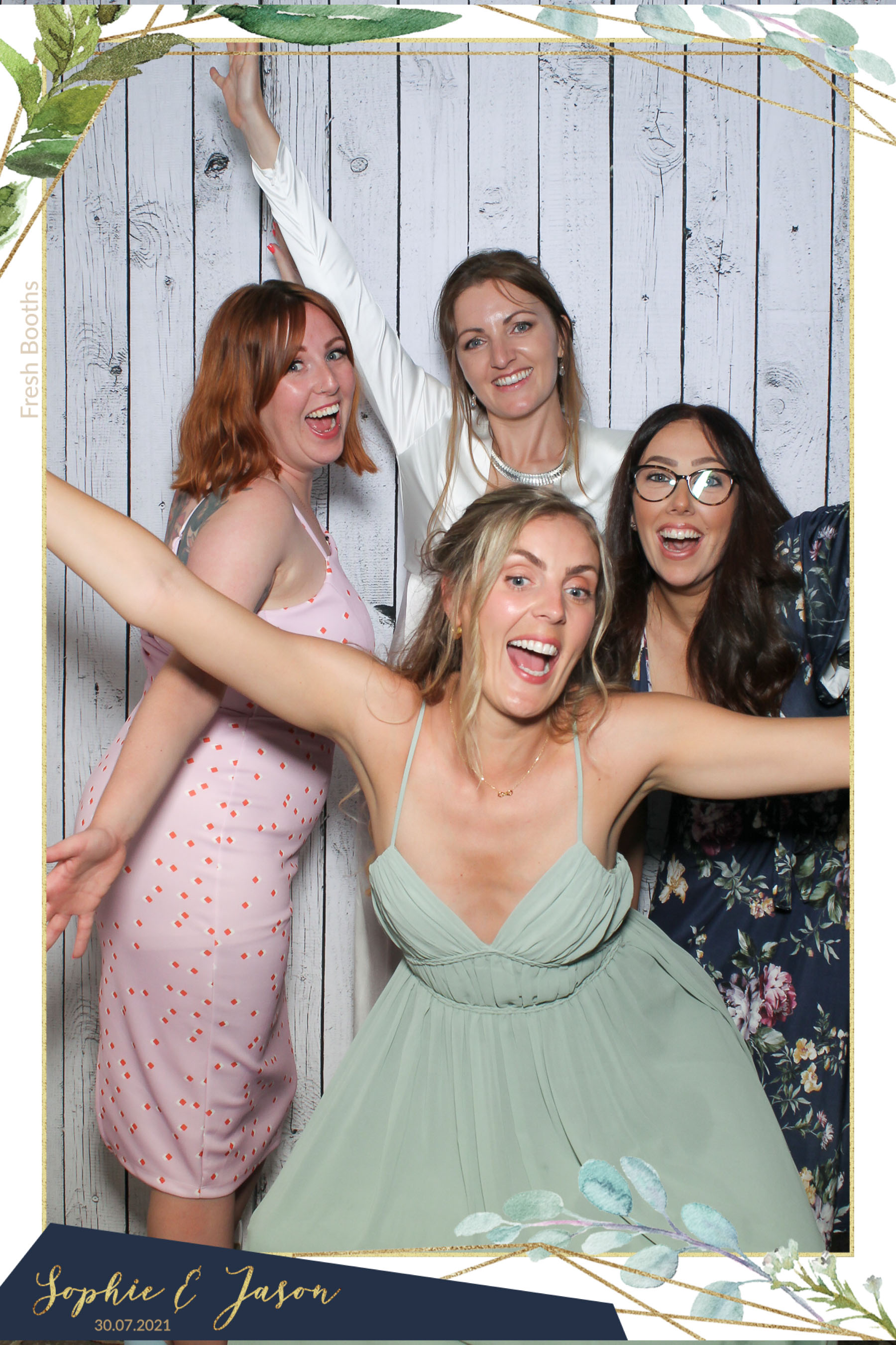 Jason and Sophie Wedding - Selfie Mirror | View more photos from the event at gallery.freshbooths.com/u/FreshBooths/Jason-and-Sophie-Wedding-Selfie-Mirror