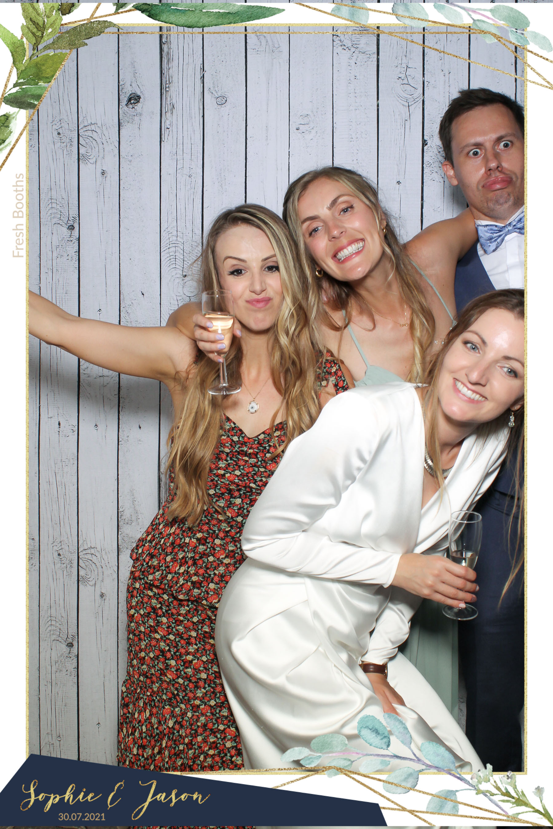 Jason and Sophie Wedding - Selfie Mirror | View more photos from the event at gallery.freshbooths.com/u/FreshBooths/Jason-and-Sophie-Wedding-Selfie-Mirror