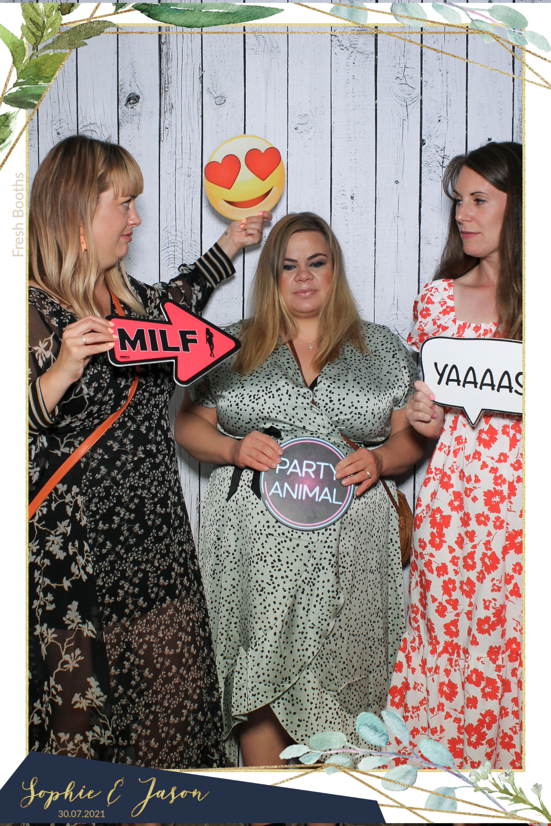 Jason and Sophie Wedding - Selfie Mirror | View more photos from the event at gallery.freshbooths.com/u/FreshBooths/Jason-and-Sophie-Wedding-Selfie-Mirror