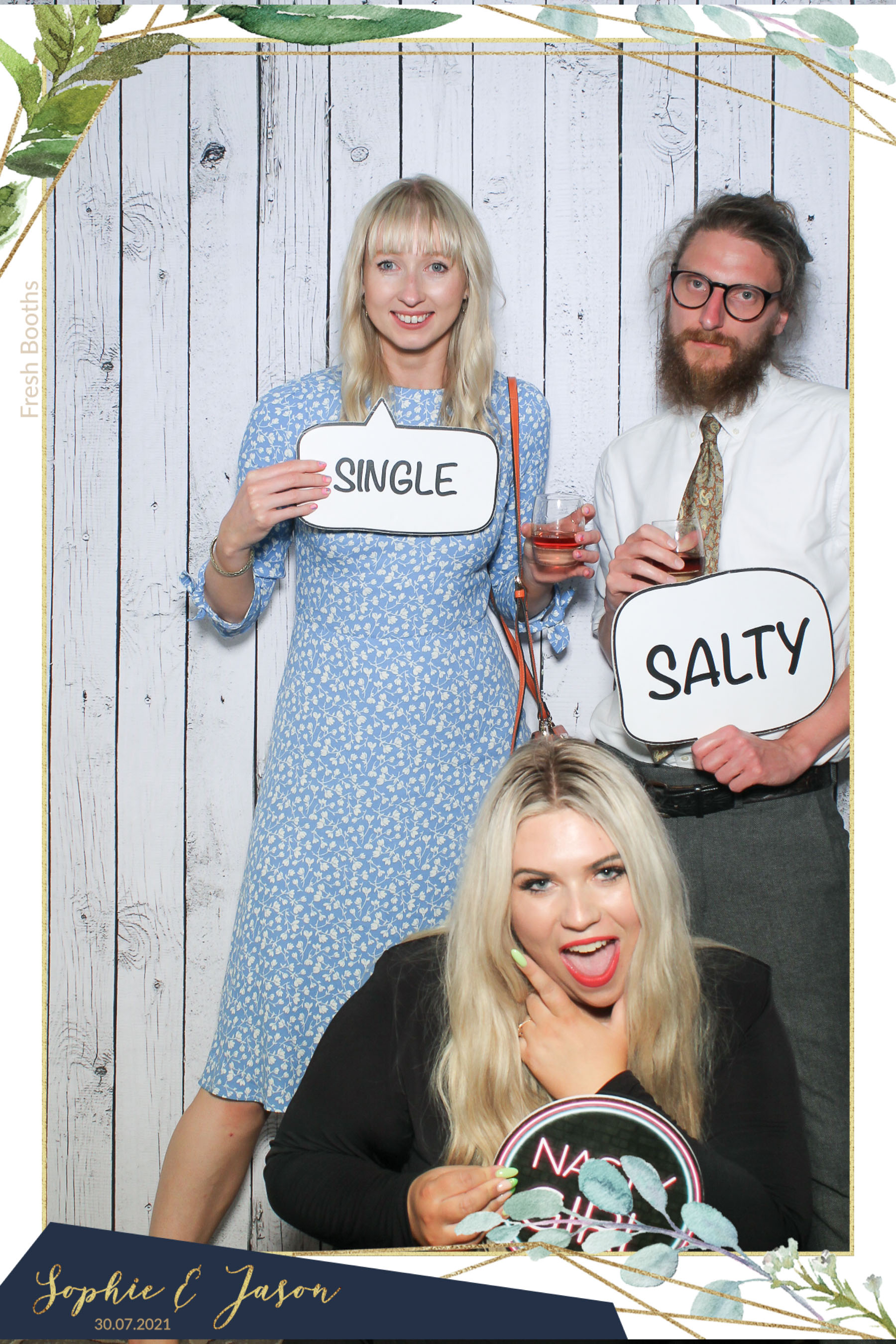 Jason and Sophie Wedding - Selfie Mirror | View more photos from the event at gallery.freshbooths.com/u/FreshBooths/Jason-and-Sophie-Wedding-Selfie-Mirror