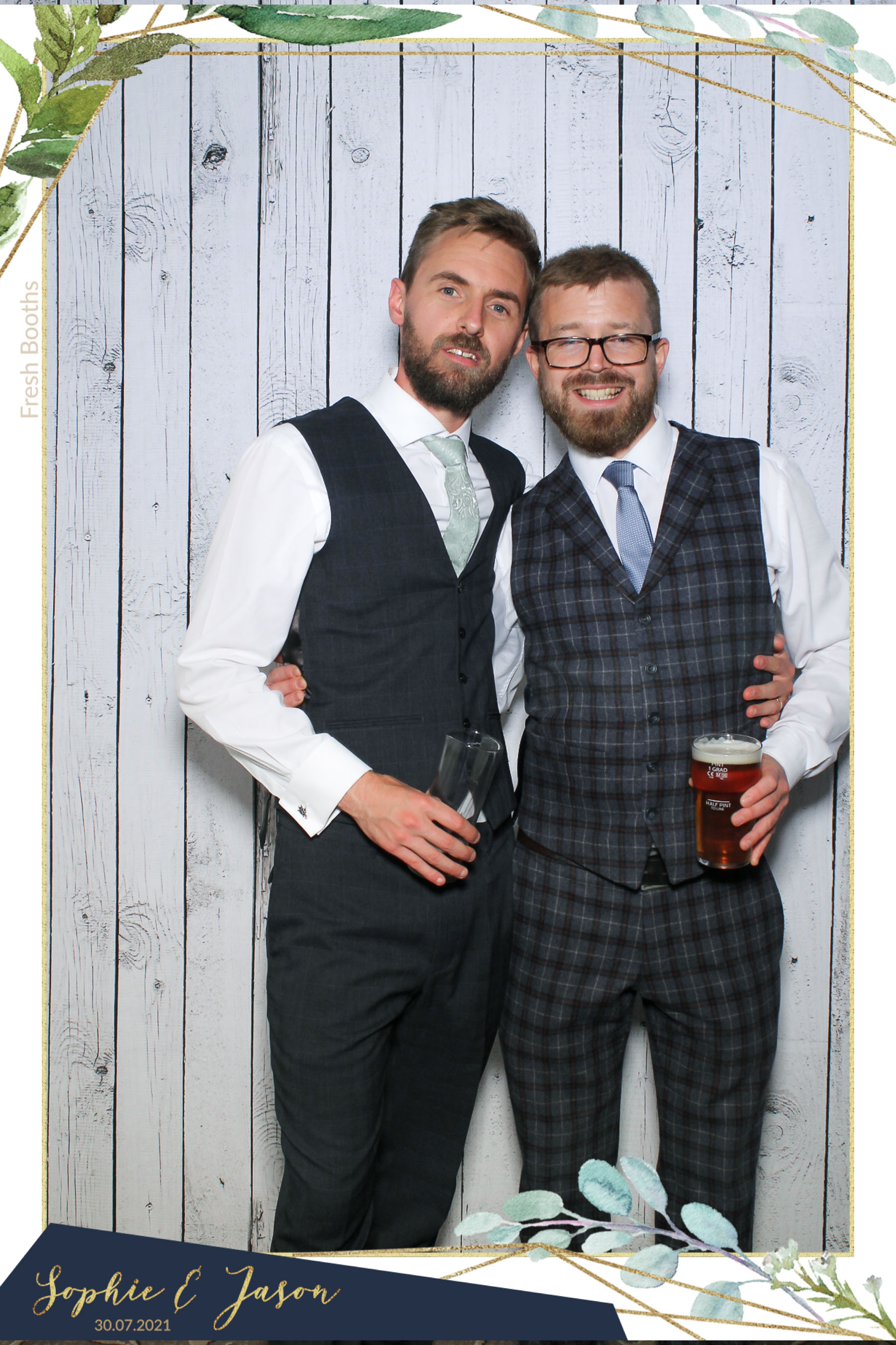 Jason and Sophie Wedding - Selfie Mirror | View more photos from the event at gallery.freshbooths.com/u/FreshBooths/Jason-and-Sophie-Wedding-Selfie-Mirror