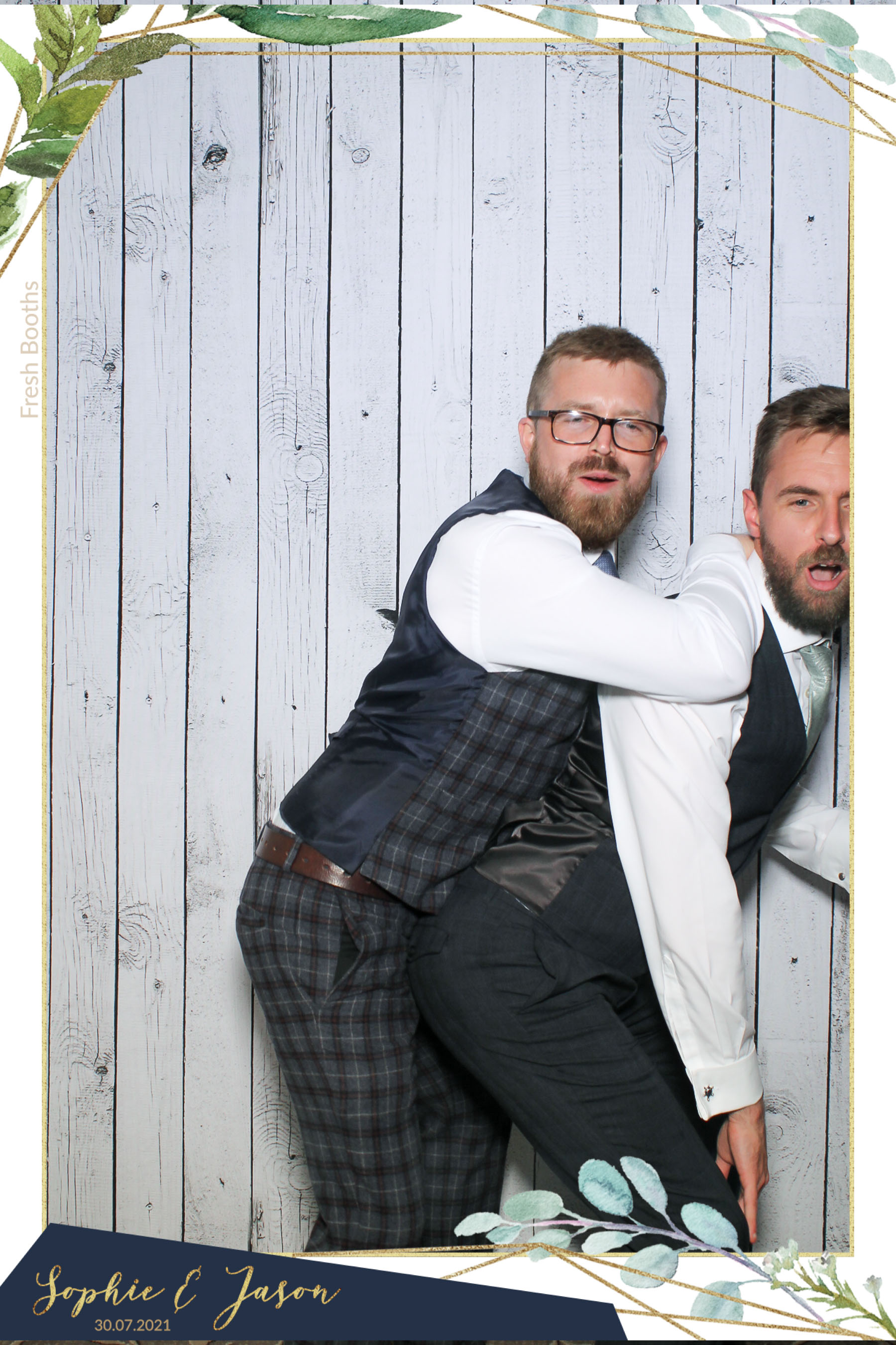 Jason and Sophie Wedding - Selfie Mirror | View more photos from the event at gallery.freshbooths.com/u/FreshBooths/Jason-and-Sophie-Wedding-Selfie-Mirror