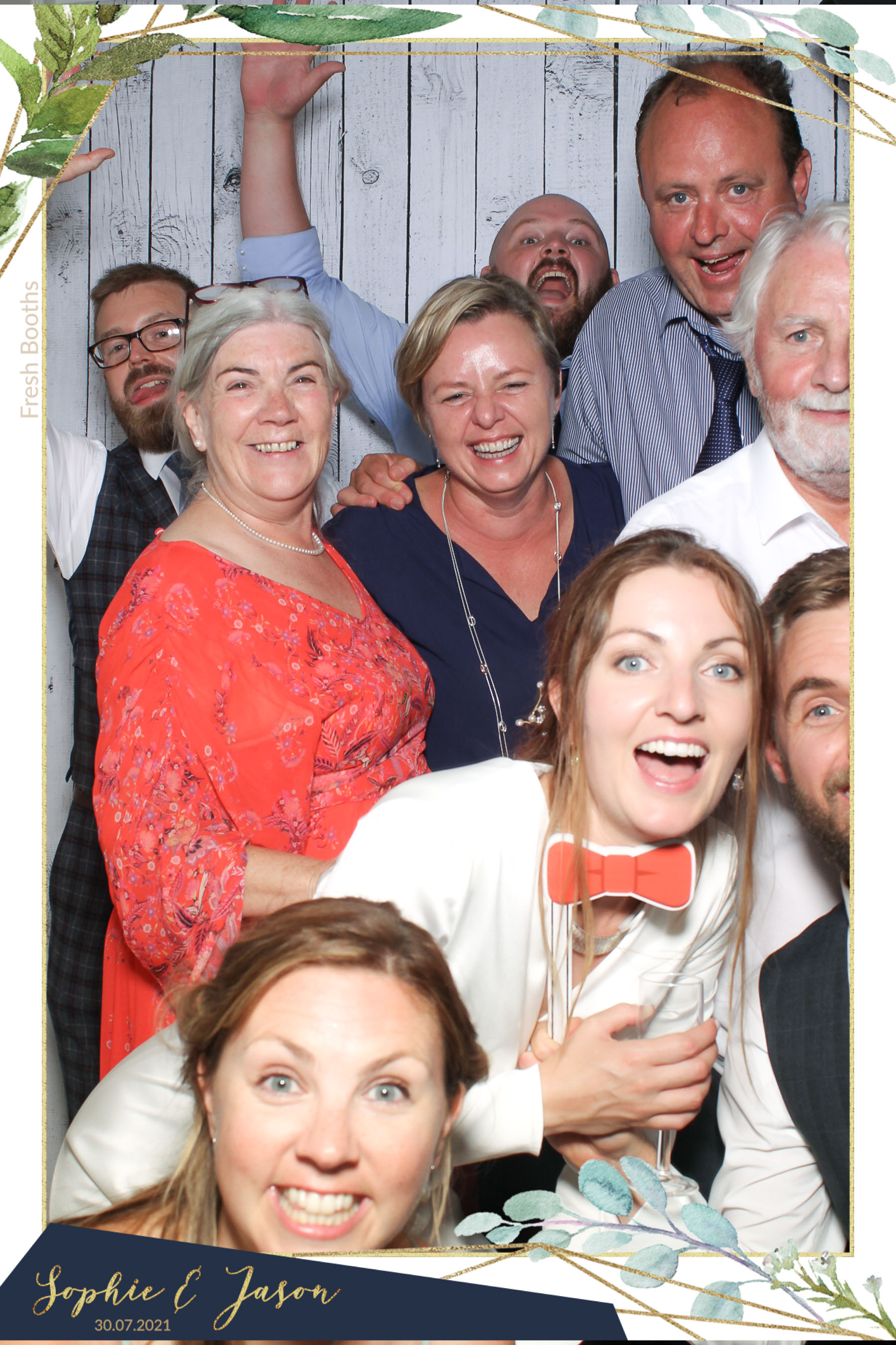 Jason and Sophie Wedding - Selfie Mirror | View more photos from the event at gallery.freshbooths.com/u/FreshBooths/Jason-and-Sophie-Wedding-Selfie-Mirror
