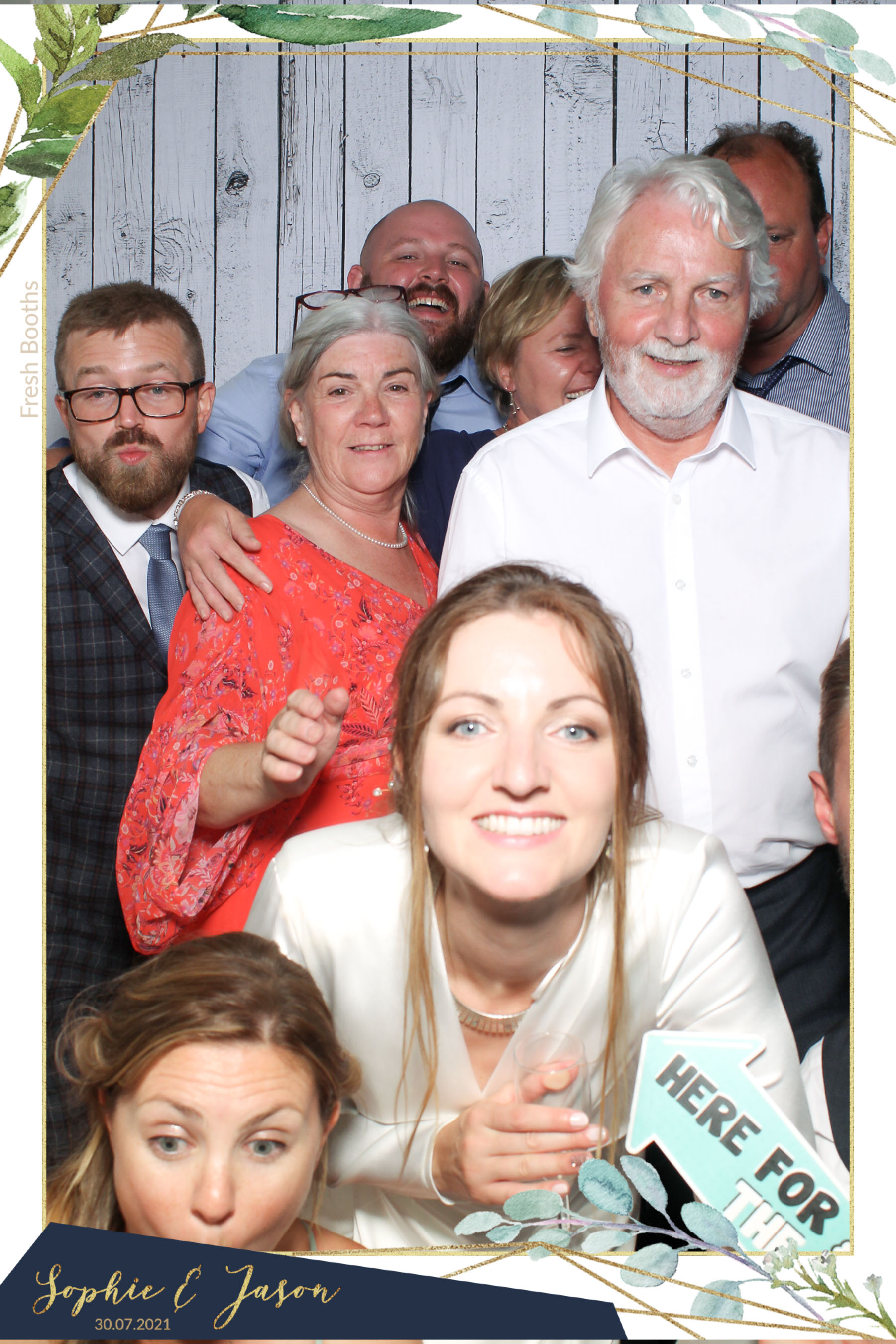 Jason and Sophie Wedding - Selfie Mirror | View more photos from the event at gallery.freshbooths.com/u/FreshBooths/Jason-and-Sophie-Wedding-Selfie-Mirror