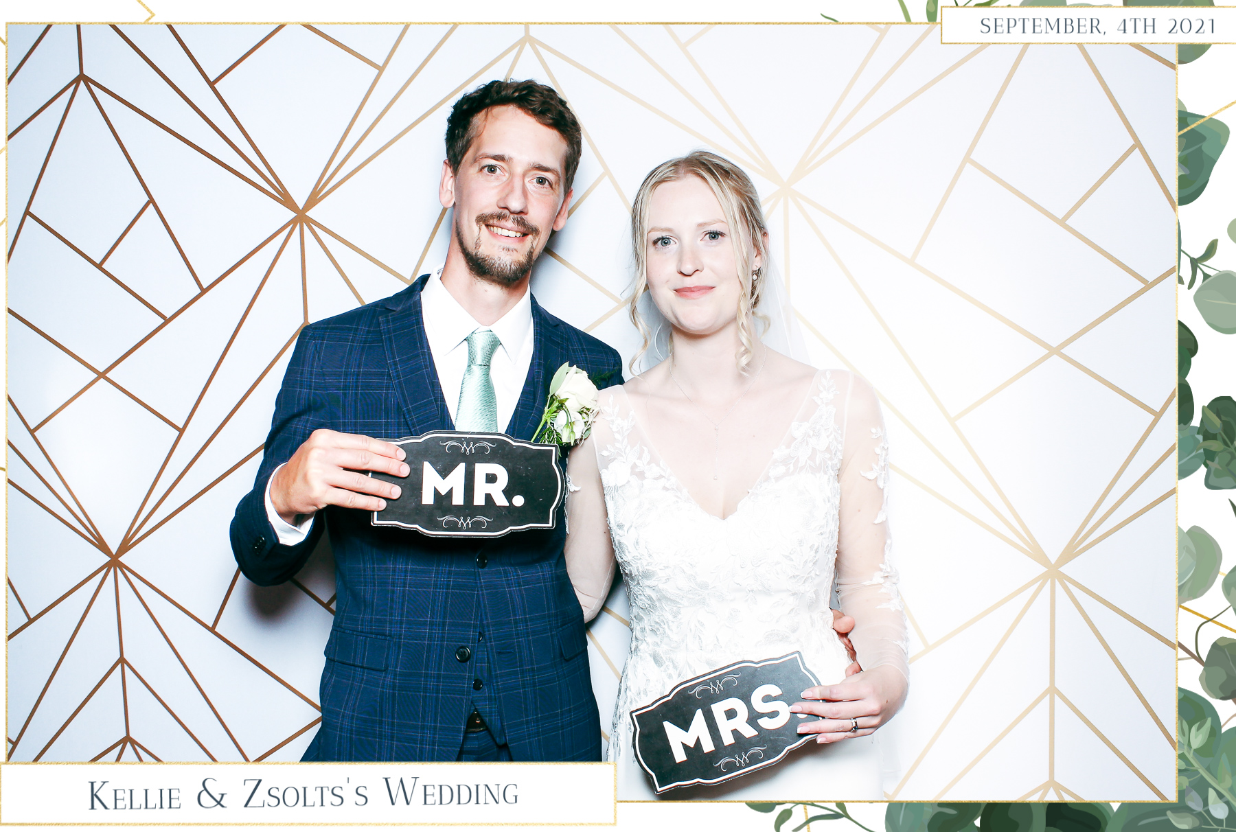 Kellie & Zsolt Wedding - Classic Open Booth | View more photos from the event at gallery.freshbooths.com/u/FreshBooths/Kellie-Zsolt-Wedding-Classic-Open-Booth