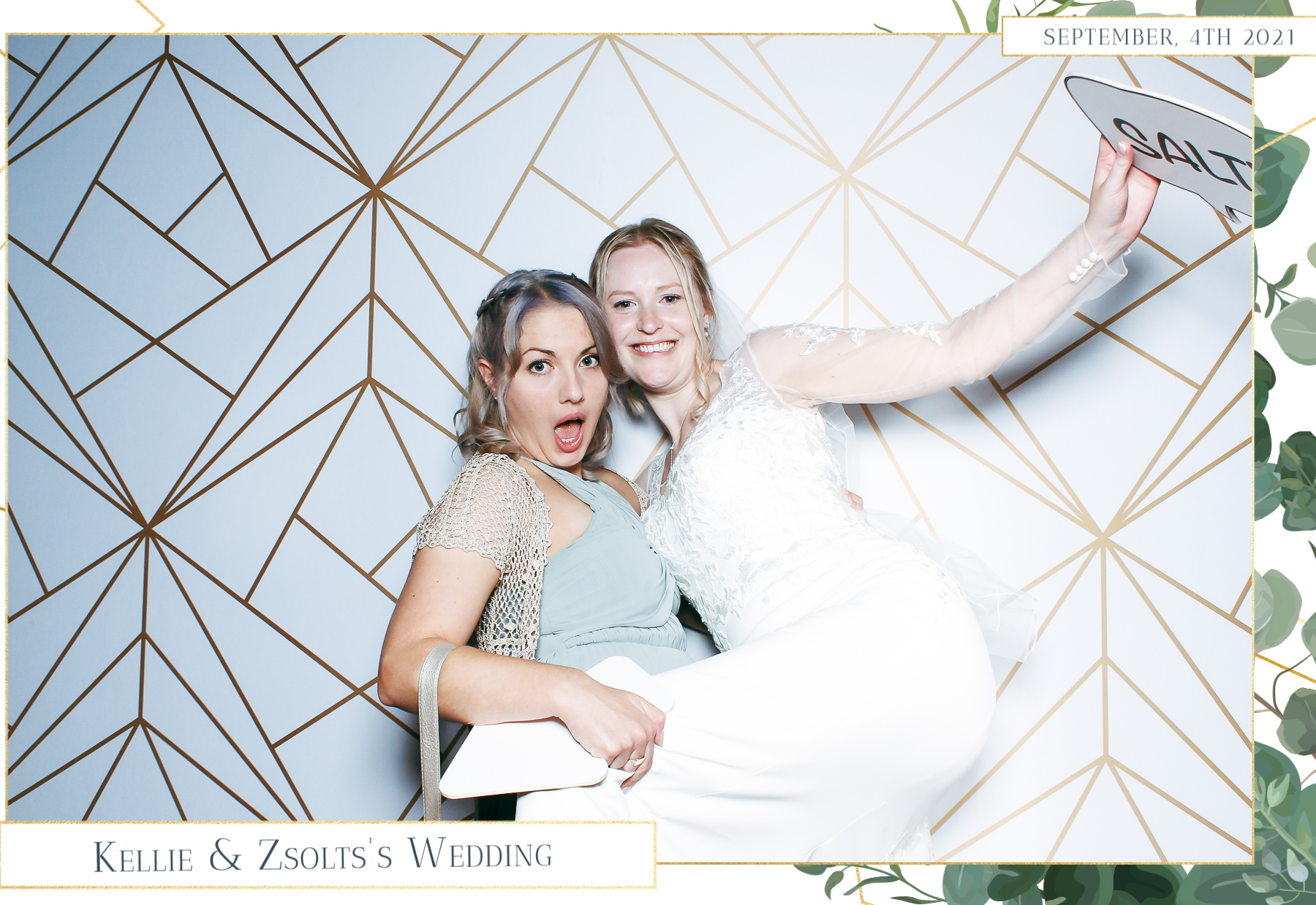 Kellie & Zsolt Wedding - Classic Open Booth | View more photos from the event at gallery.freshbooths.com/u/FreshBooths/Kellie-Zsolt-Wedding-Classic-Open-Booth