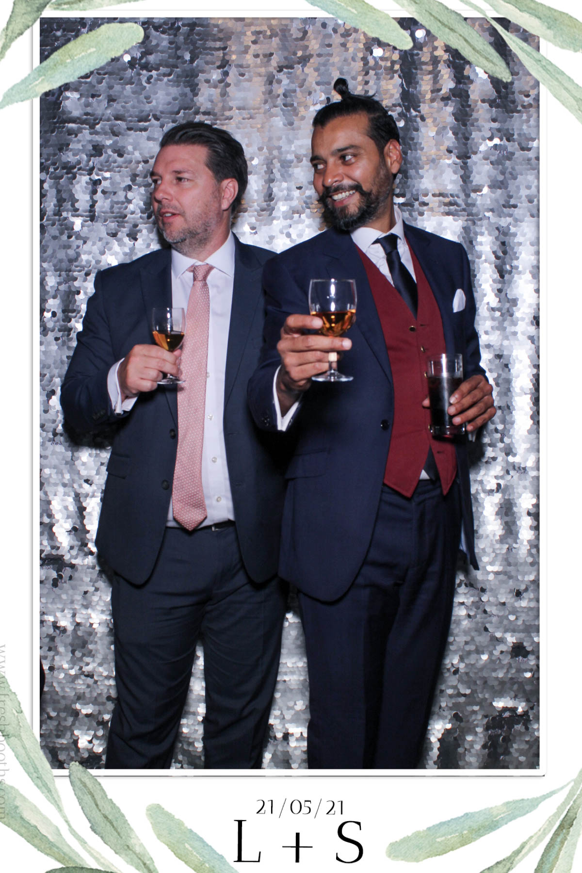 L & S Wedding | View more photos from the event at gallery.freshbooths.com/u/FreshBooths/L-S-Wedding