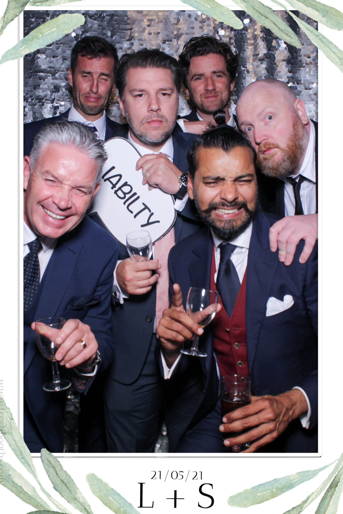 L & S Wedding | View more photos from the event at gallery.freshbooths.com/u/FreshBooths/L-S-Wedding