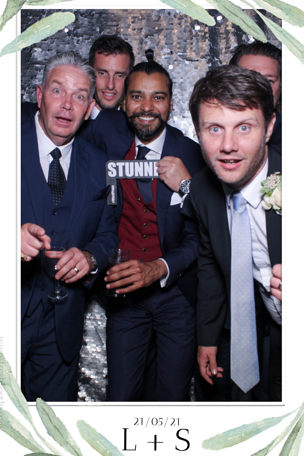L & S Wedding | View more photos from the event at gallery.freshbooths.com/u/FreshBooths/L-S-Wedding