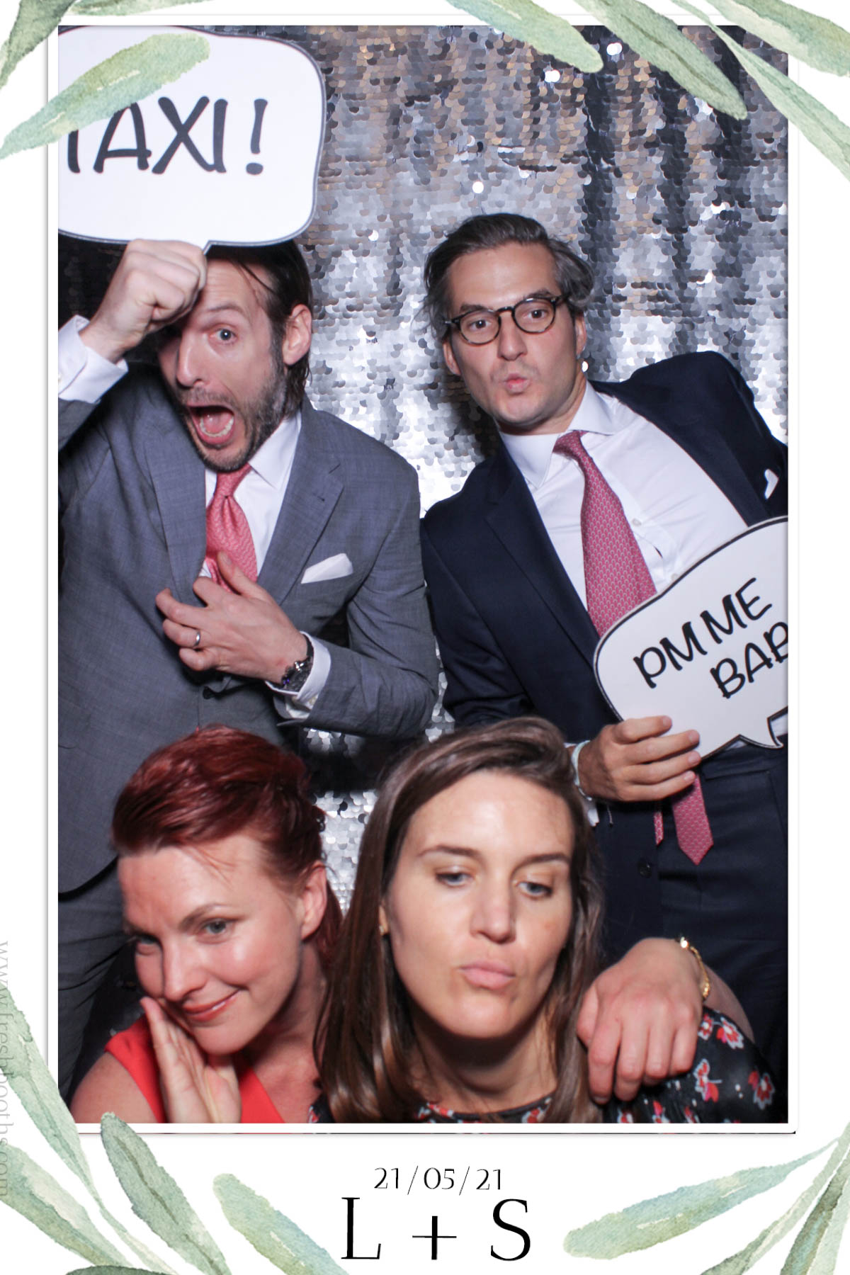 L & S Wedding | View more photos from the event at gallery.freshbooths.com/u/FreshBooths/L-S-Wedding