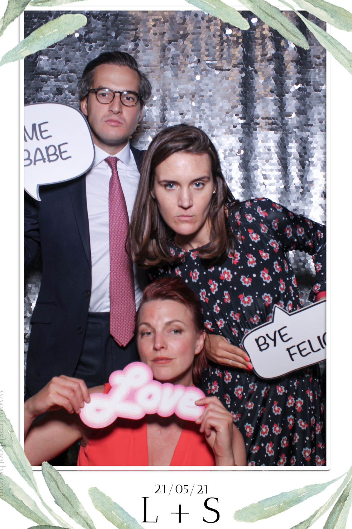 L & S Wedding | View more photos from the event at gallery.freshbooths.com/u/FreshBooths/L-S-Wedding