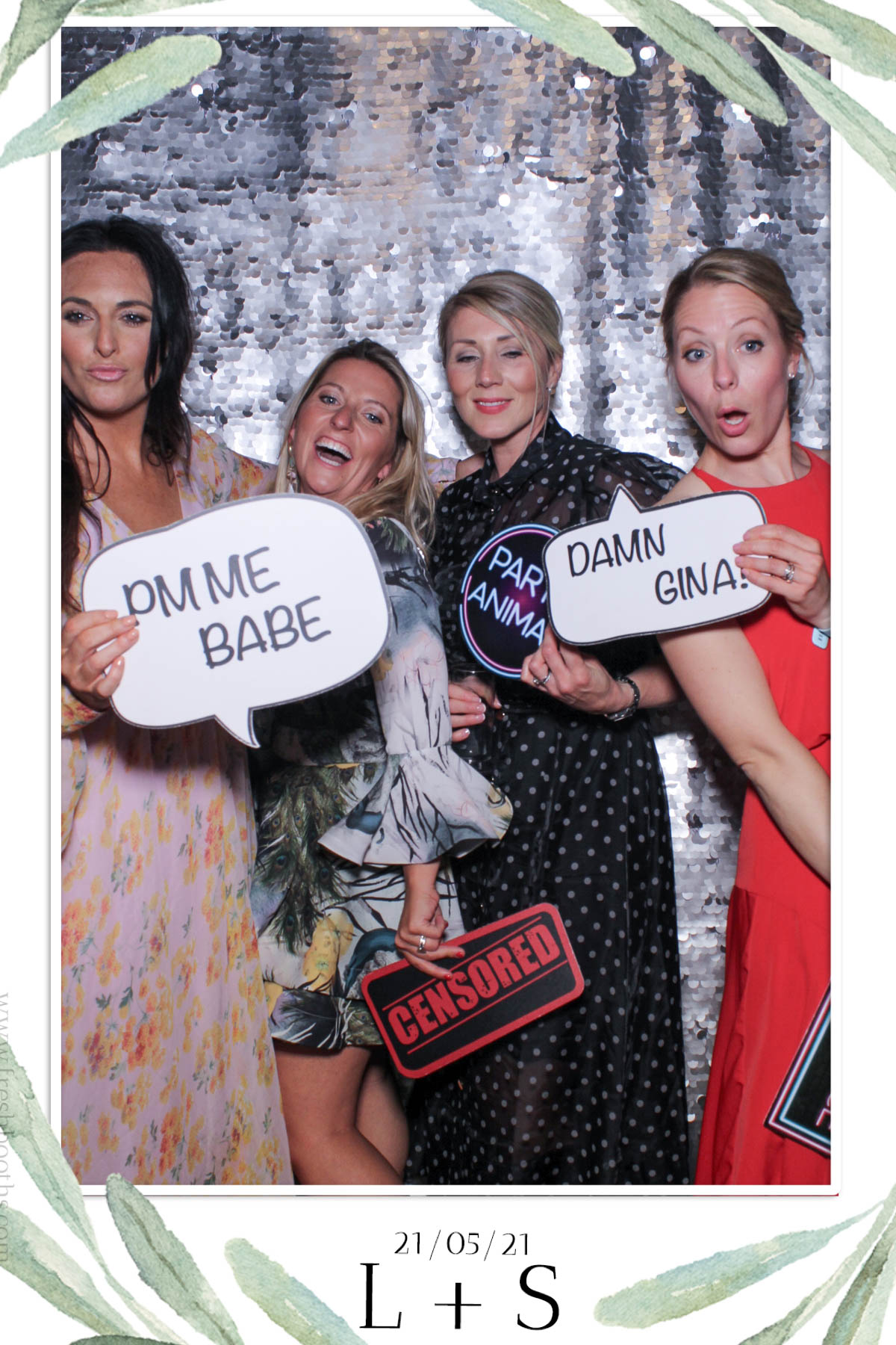 L & S Wedding | View more photos from the event at gallery.freshbooths.com/u/FreshBooths/L-S-Wedding