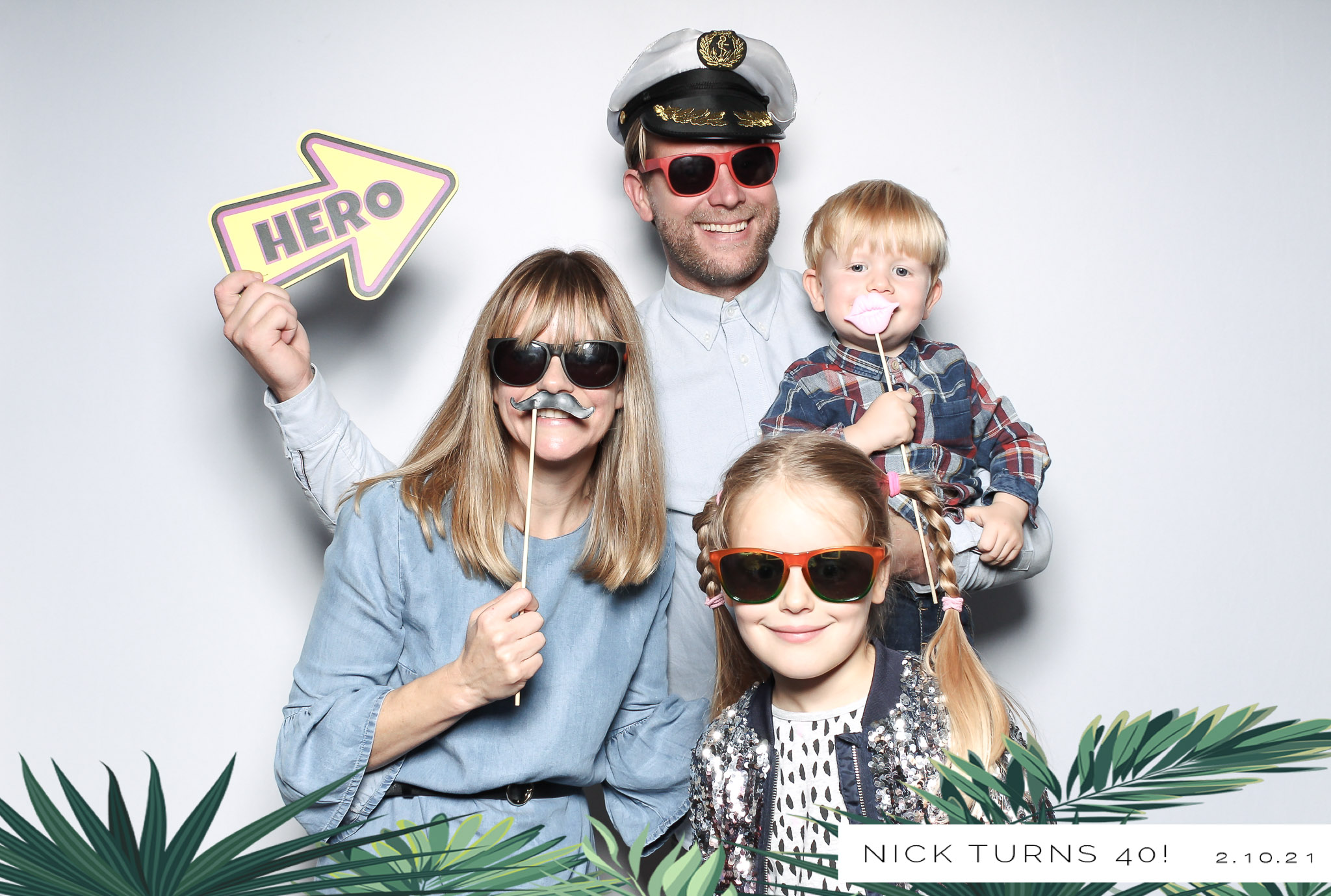 Nick Turns 40! -Classic Open Booth | View more photos from the event at gallery.freshbooths.com/u/FreshBooths/Nick-Turns-40-Classic-Open-Booth