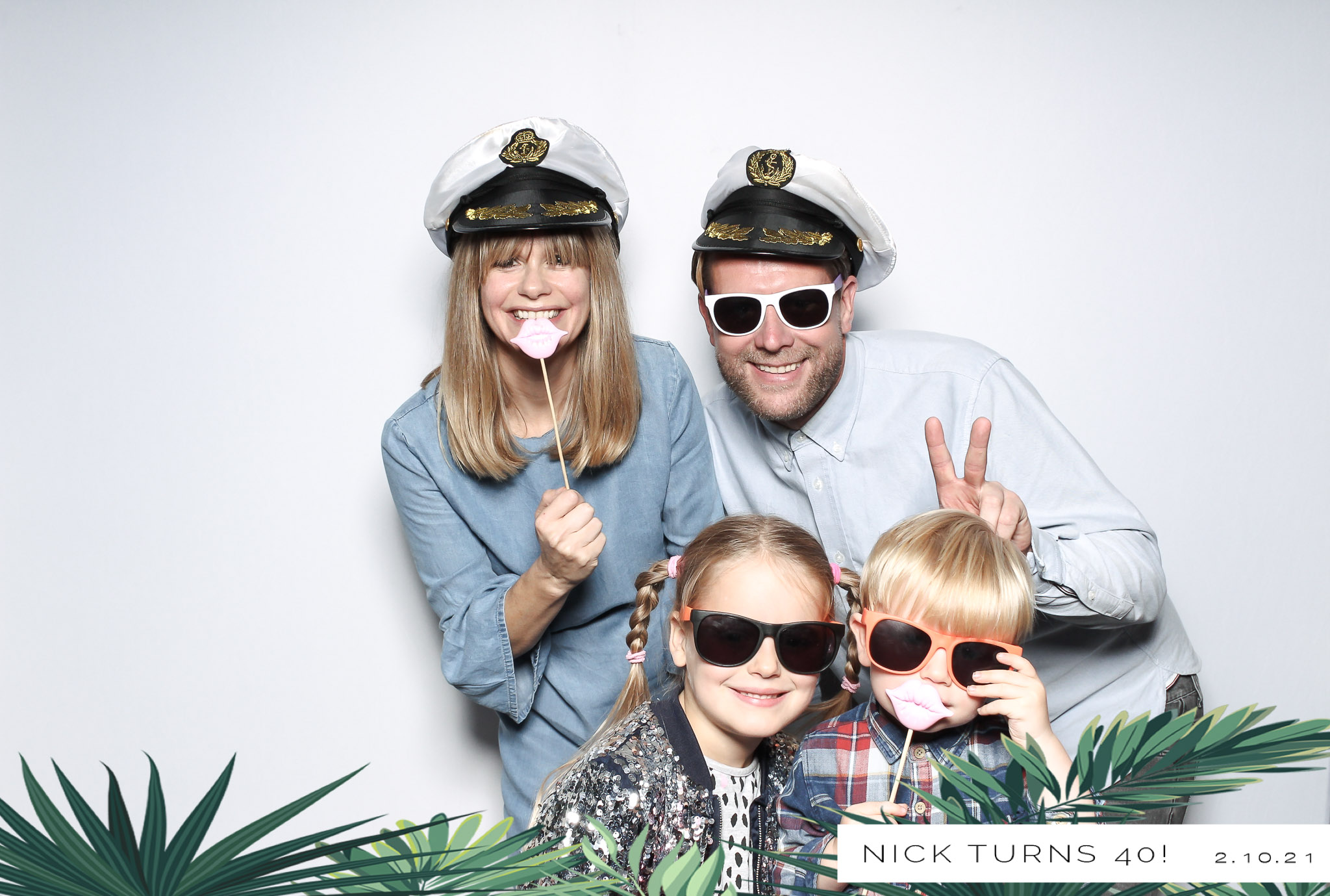 Nick Turns 40! -Classic Open Booth | View more photos from the event at gallery.freshbooths.com/u/FreshBooths/Nick-Turns-40-Classic-Open-Booth