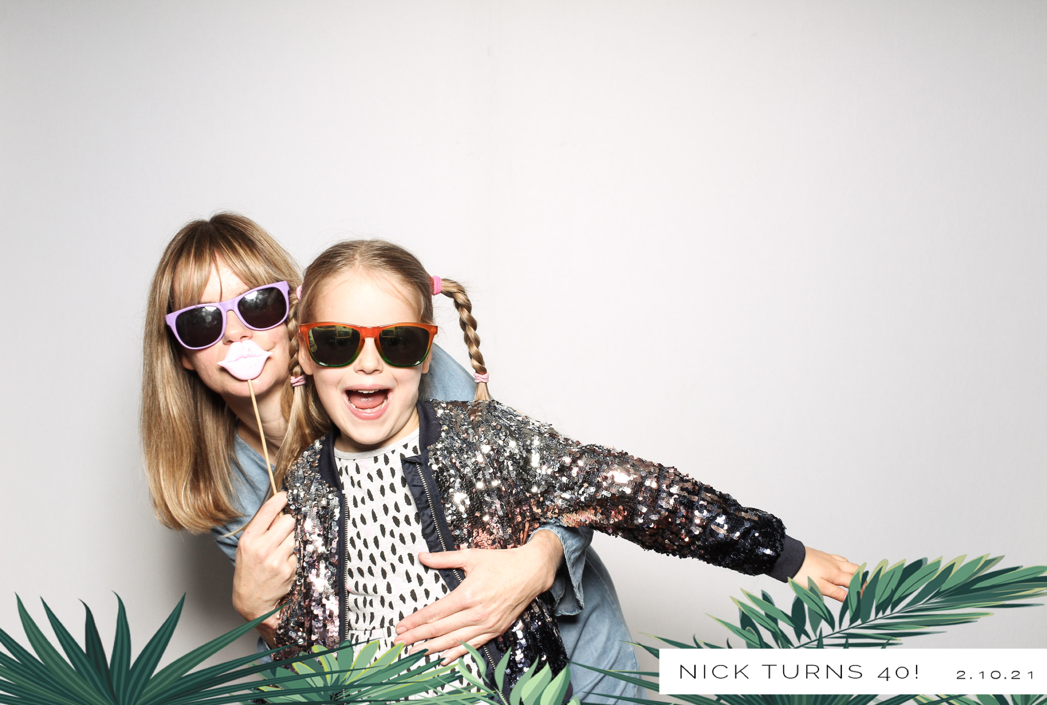 Nick Turns 40! -Classic Open Booth | View more photos from the event at gallery.freshbooths.com/u/FreshBooths/Nick-Turns-40-Classic-Open-Booth