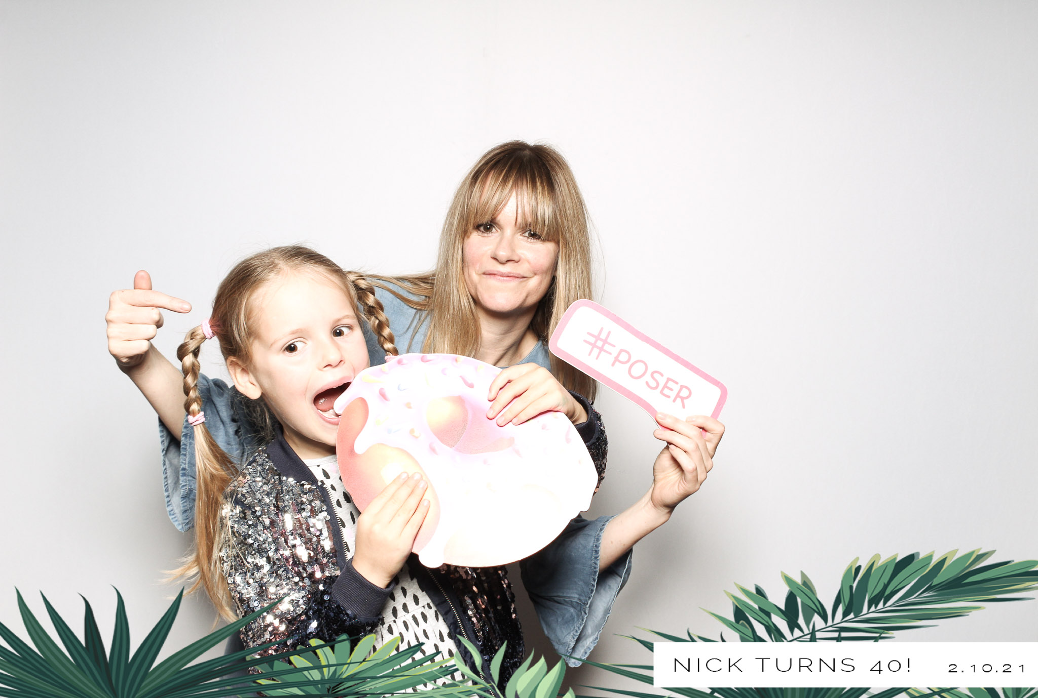 Nick Turns 40! -Classic Open Booth | View more photos from the event at gallery.freshbooths.com/u/FreshBooths/Nick-Turns-40-Classic-Open-Booth