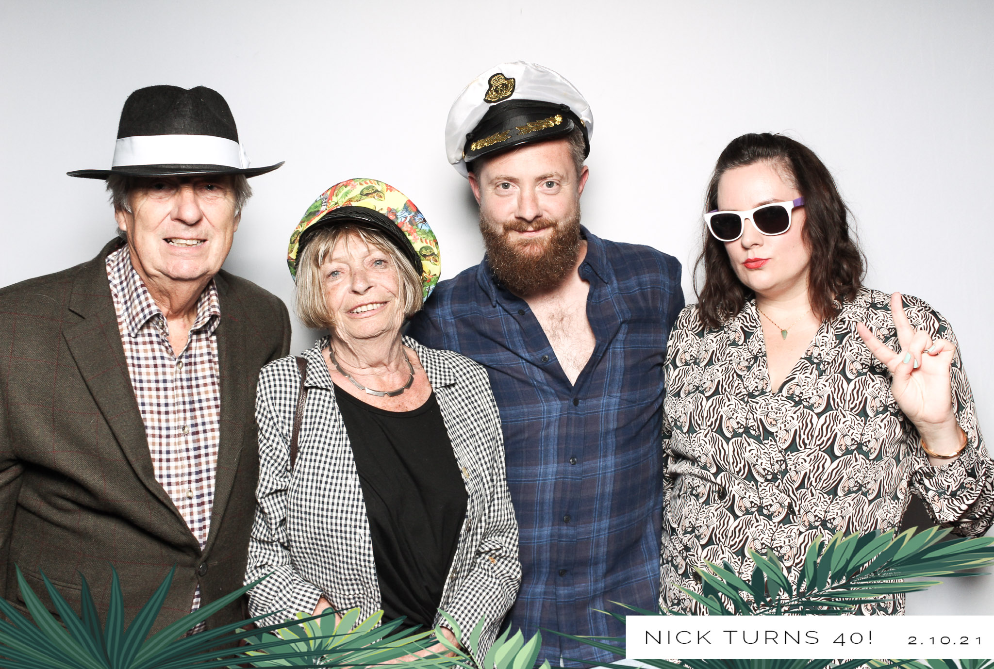 Nick Turns 40! -Classic Open Booth | View more photos from the event at gallery.freshbooths.com/u/FreshBooths/Nick-Turns-40-Classic-Open-Booth