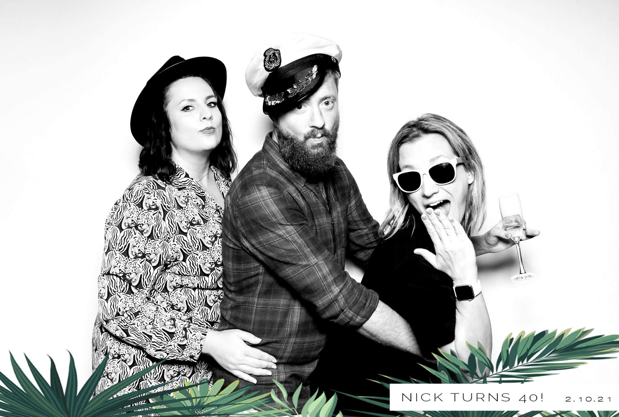 Nick Turns 40! -Classic Open Booth | View more photos from the event at gallery.freshbooths.com/u/FreshBooths/Nick-Turns-40-Classic-Open-Booth