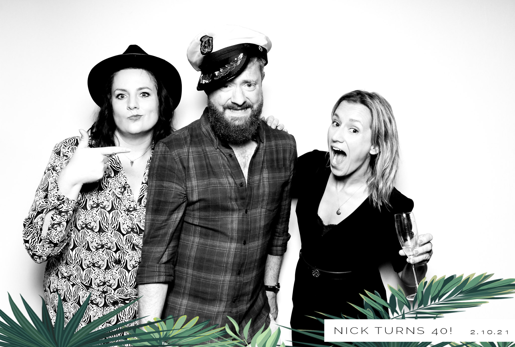 Nick Turns 40! -Classic Open Booth | View more photos from the event at gallery.freshbooths.com/u/FreshBooths/Nick-Turns-40-Classic-Open-Booth
