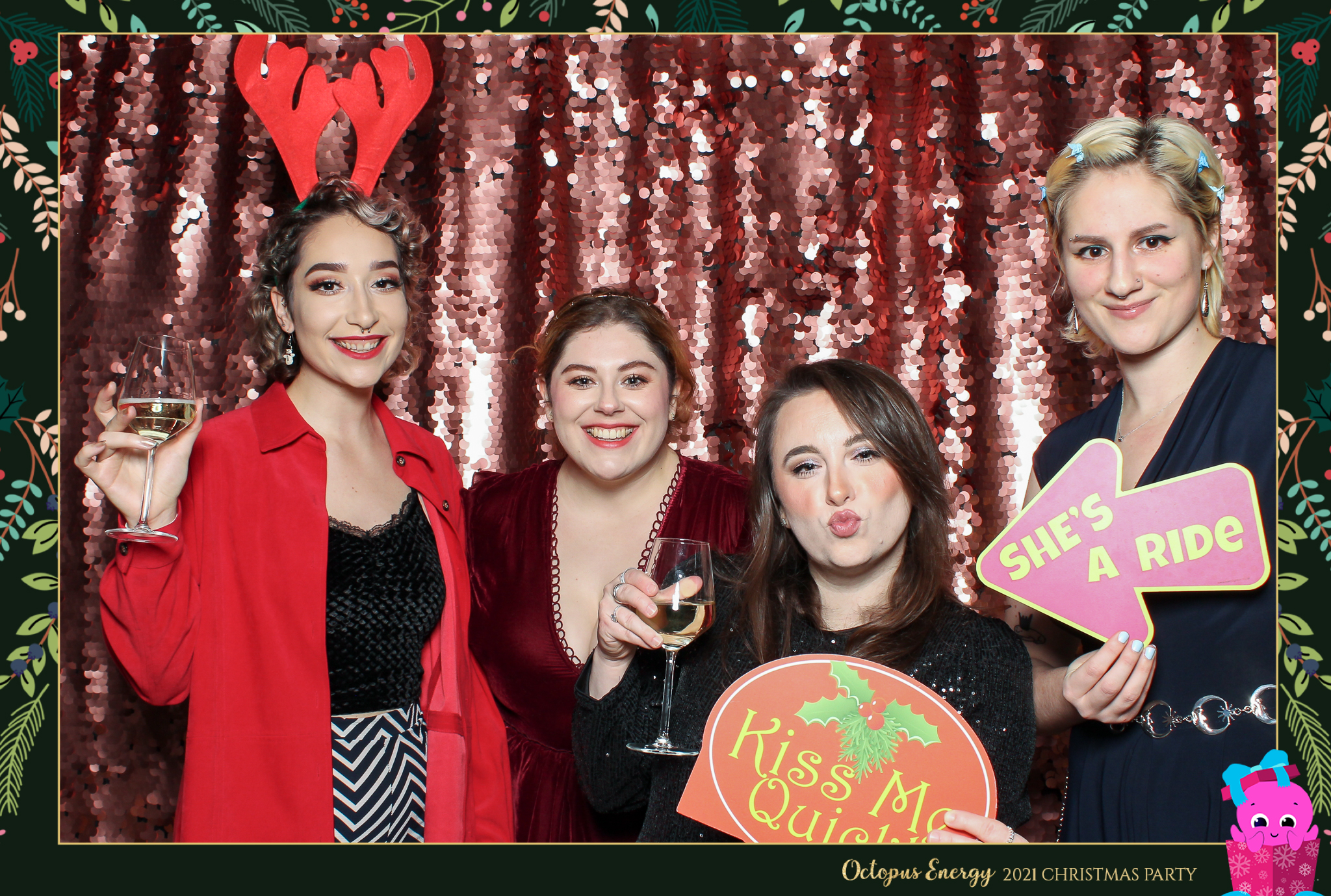 Octopus Energy Christmas Party 2021 | View more photos from the event at gallery.freshbooths.com/u/FreshBooths/Octopus-Energy-Christmas-Party-2021