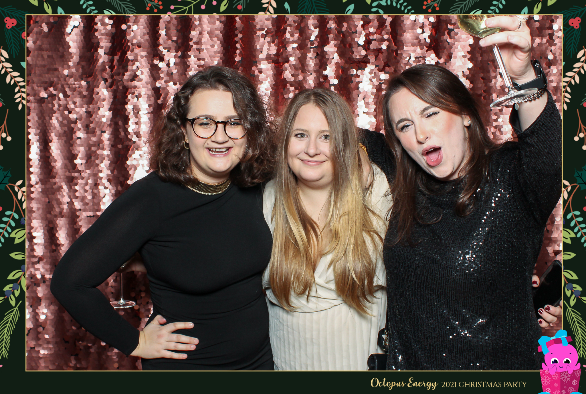 Octopus Energy Christmas Party 2021 | View more photos from the event at gallery.freshbooths.com/u/FreshBooths/Octopus-Energy-Christmas-Party-2021