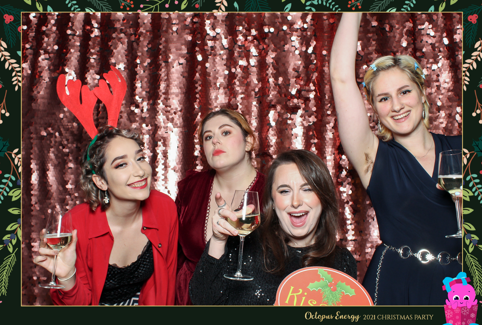 Octopus Energy Christmas Party 2021 | View more photos from the event at gallery.freshbooths.com/u/FreshBooths/Octopus-Energy-Christmas-Party-2021