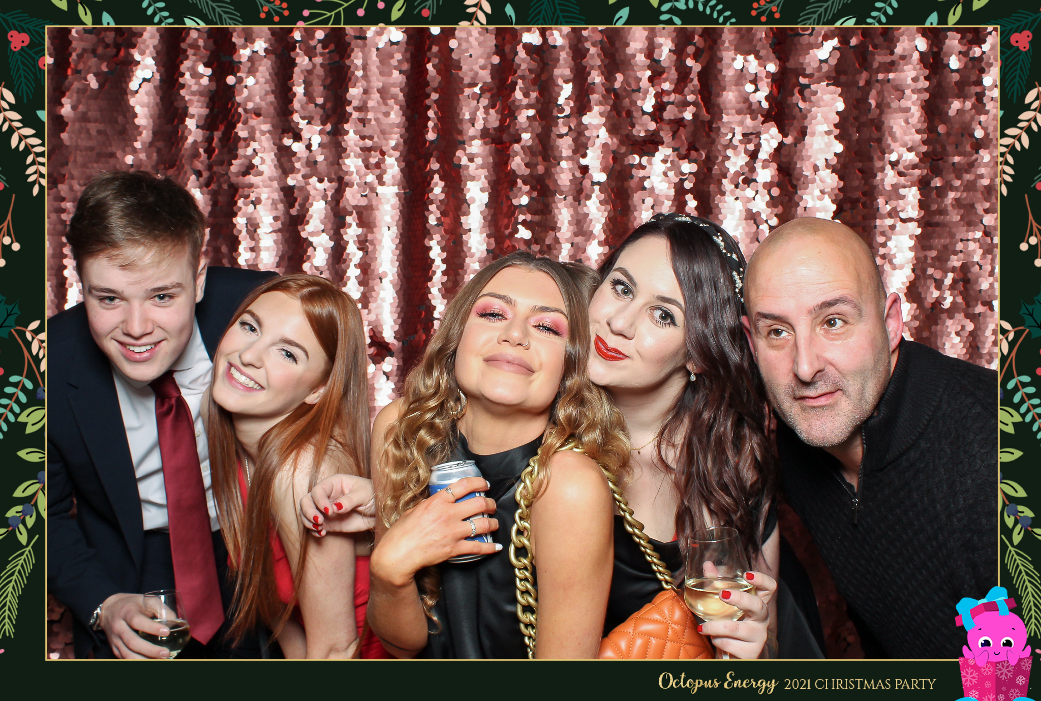 Octopus Energy Christmas Party 2021 | View more photos from the event at gallery.freshbooths.com/u/FreshBooths/Octopus-Energy-Christmas-Party-2021